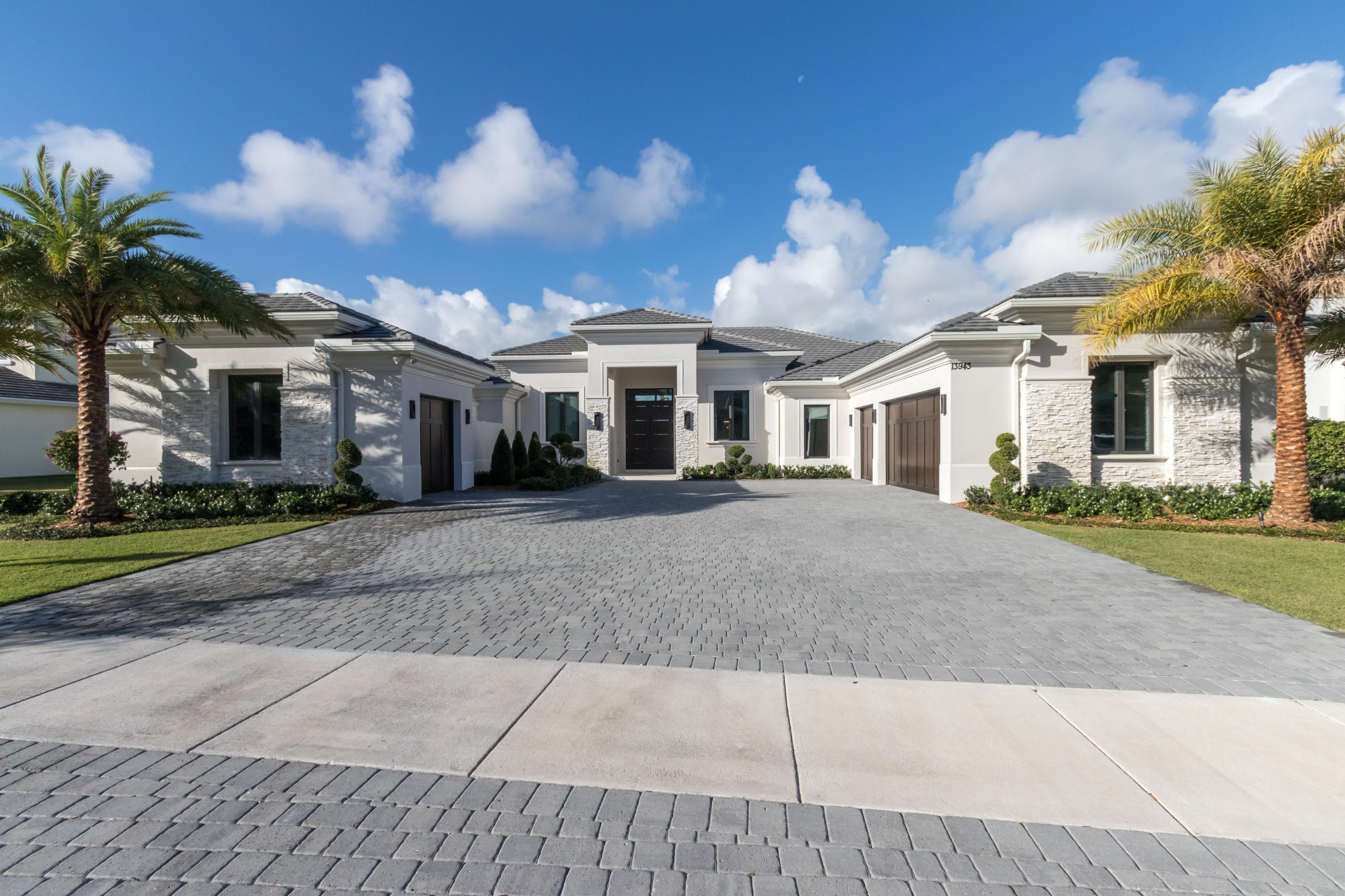 Frenchman's Harbor - Residential