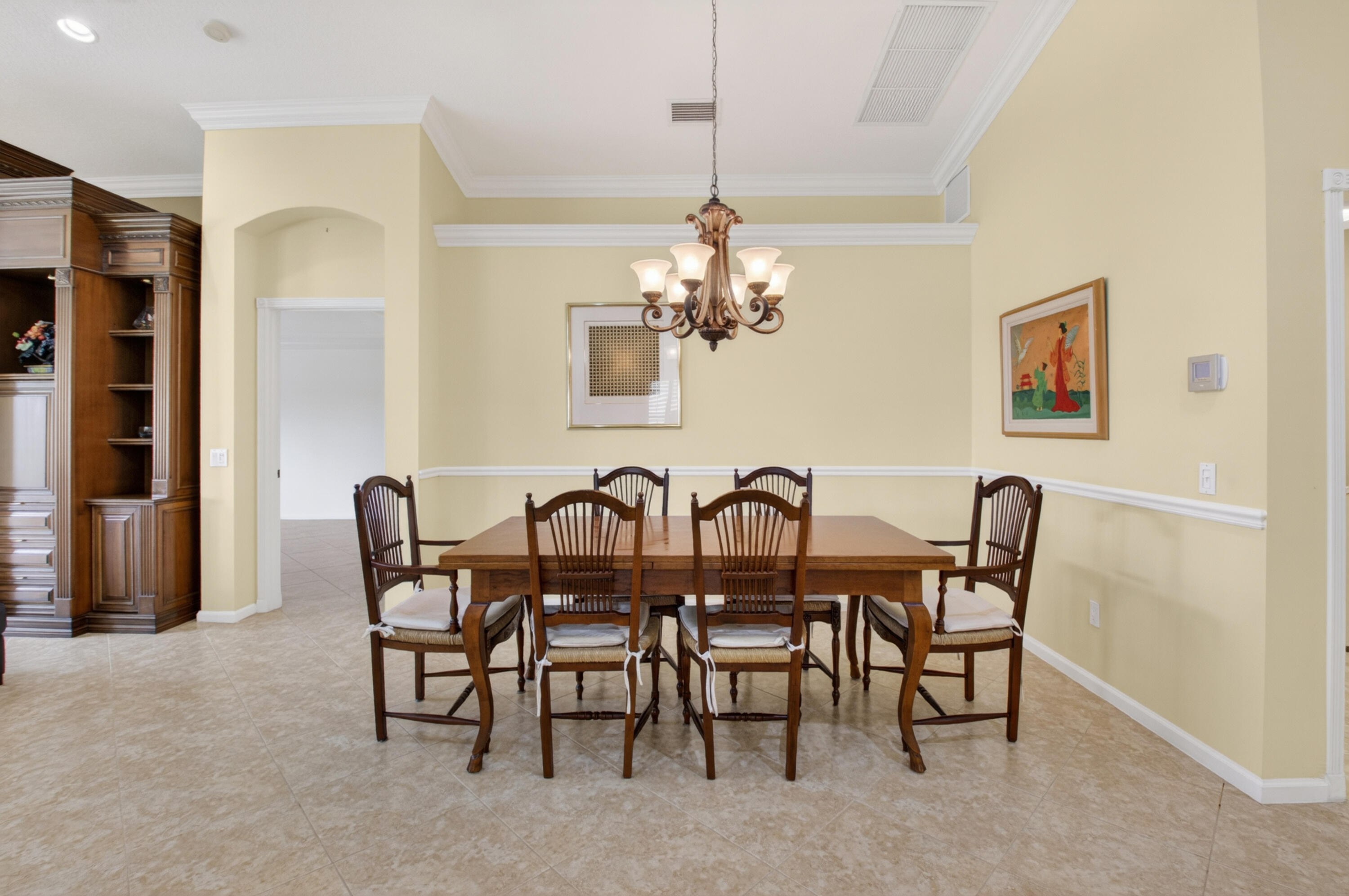 VALENCIA POINTE 1 - Residential