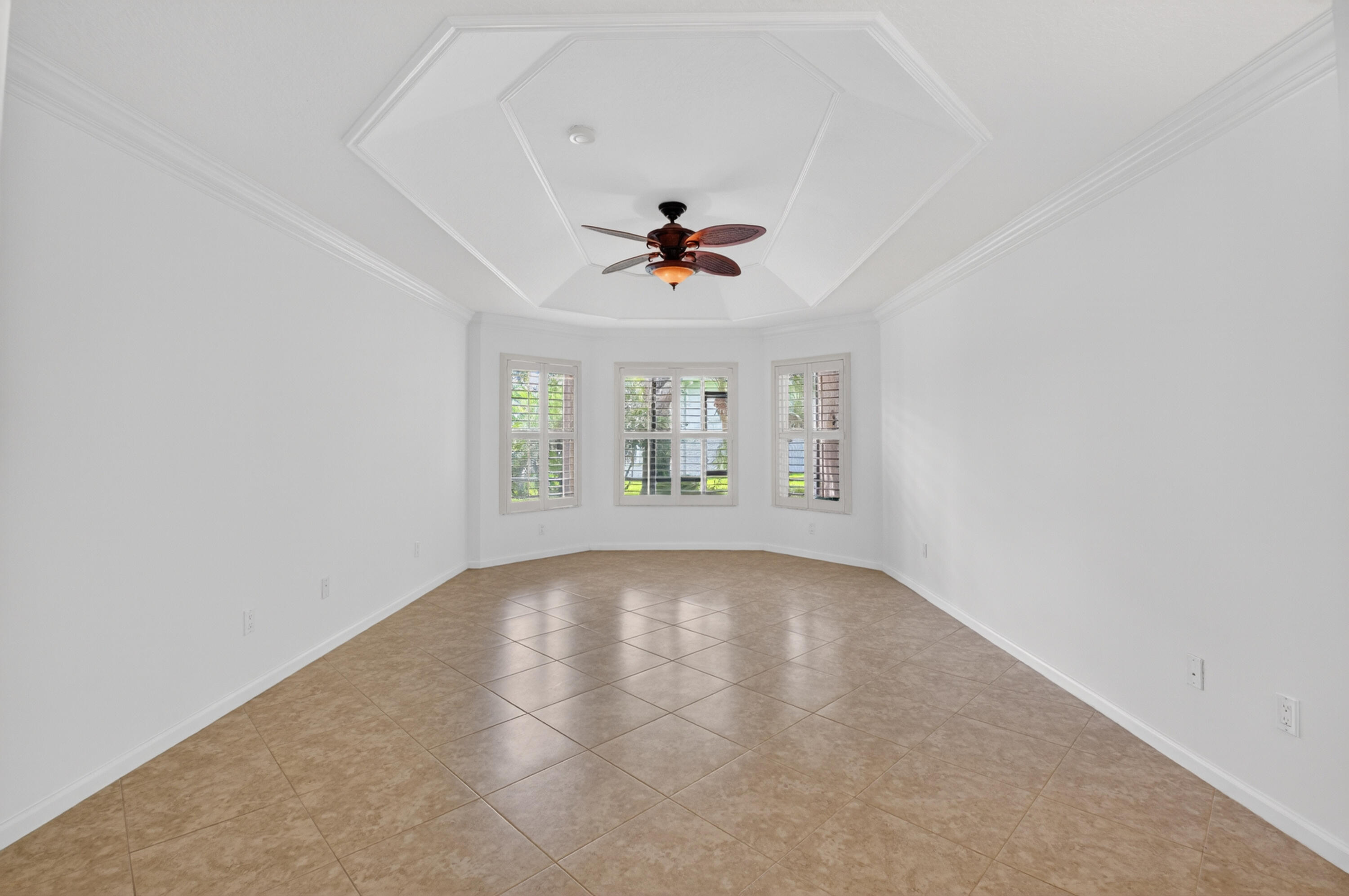 VALENCIA POINTE 1 - Residential