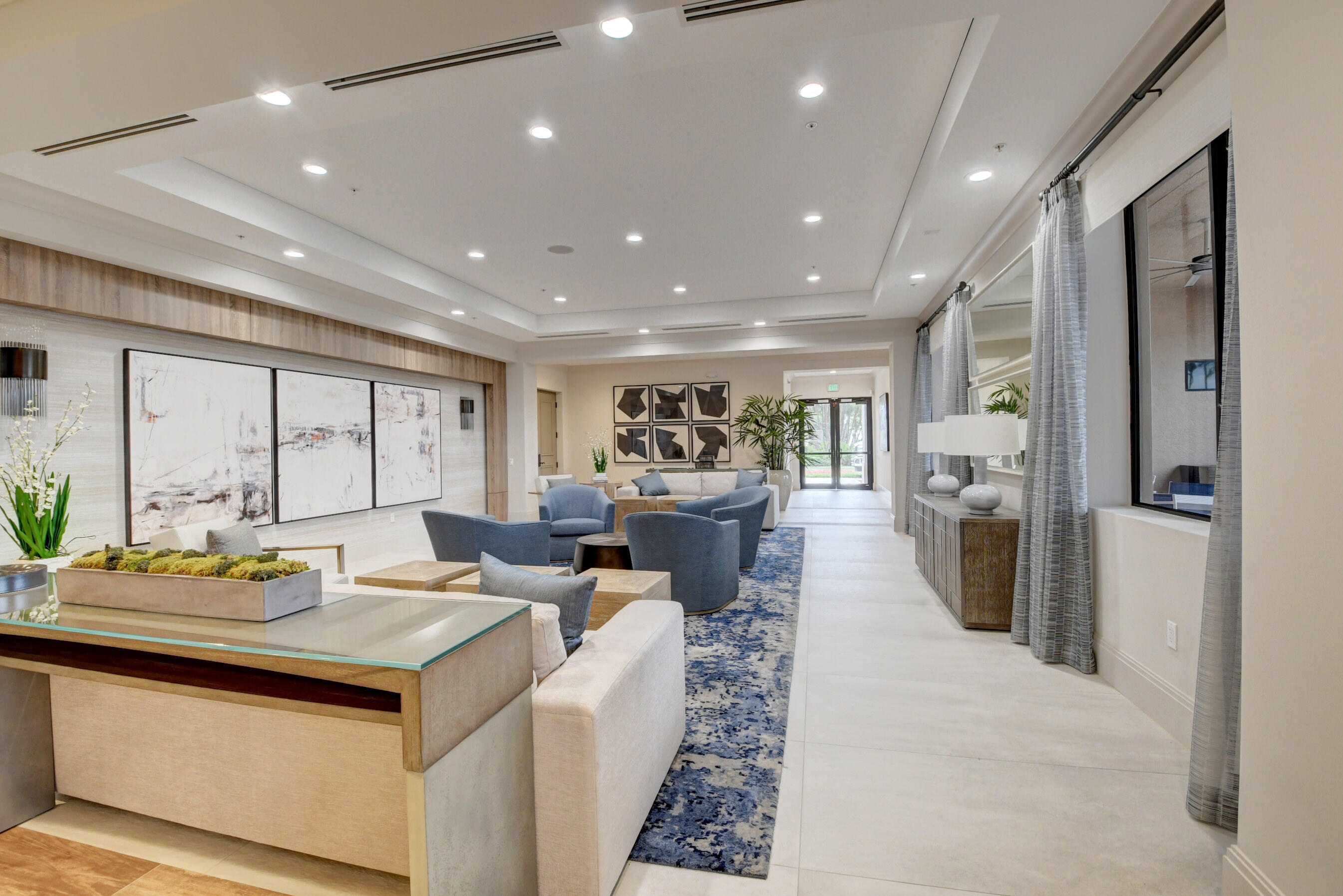 VALENCIA POINTE 1 - Residential