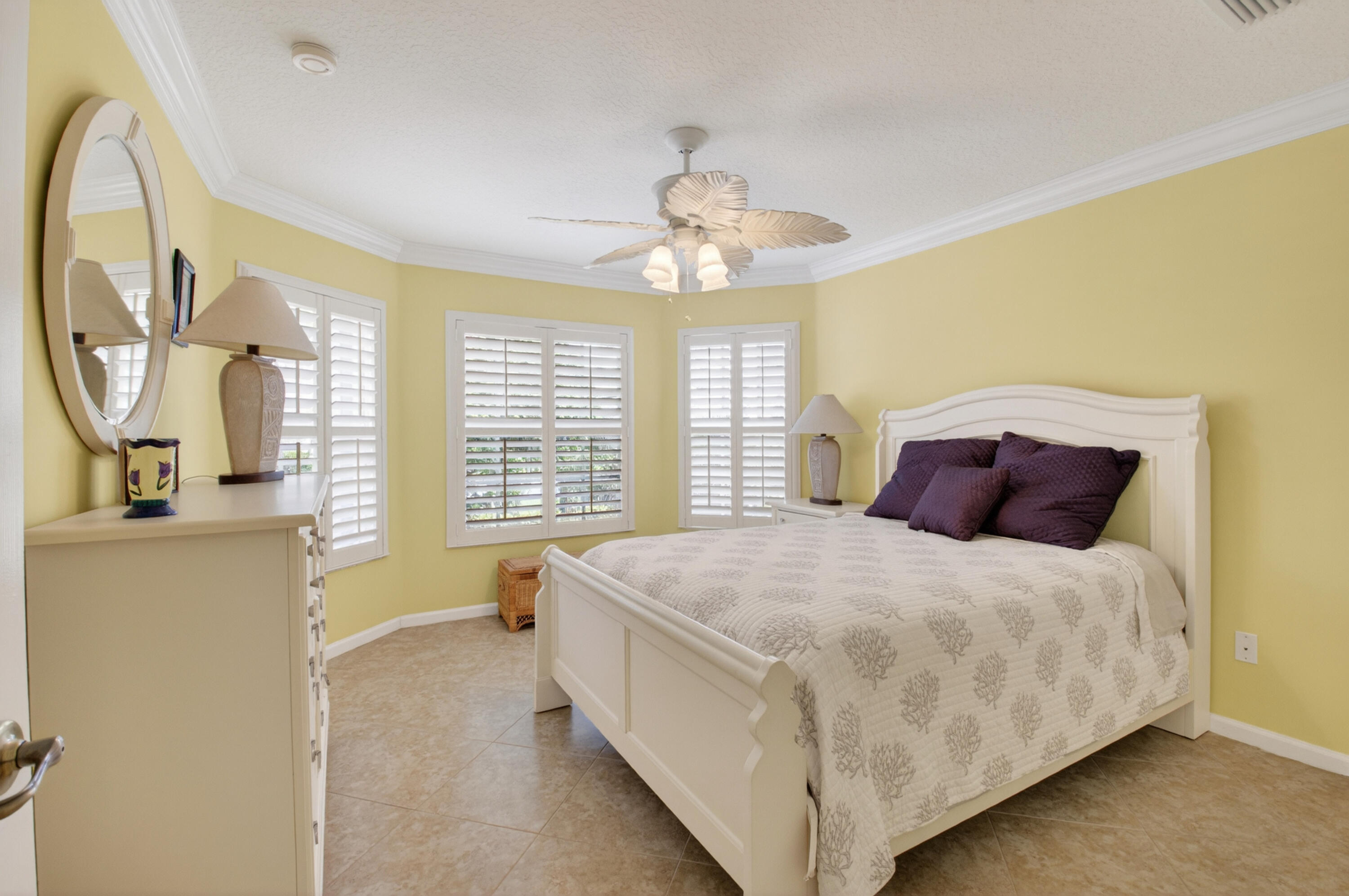 VALENCIA POINTE 1 - Residential