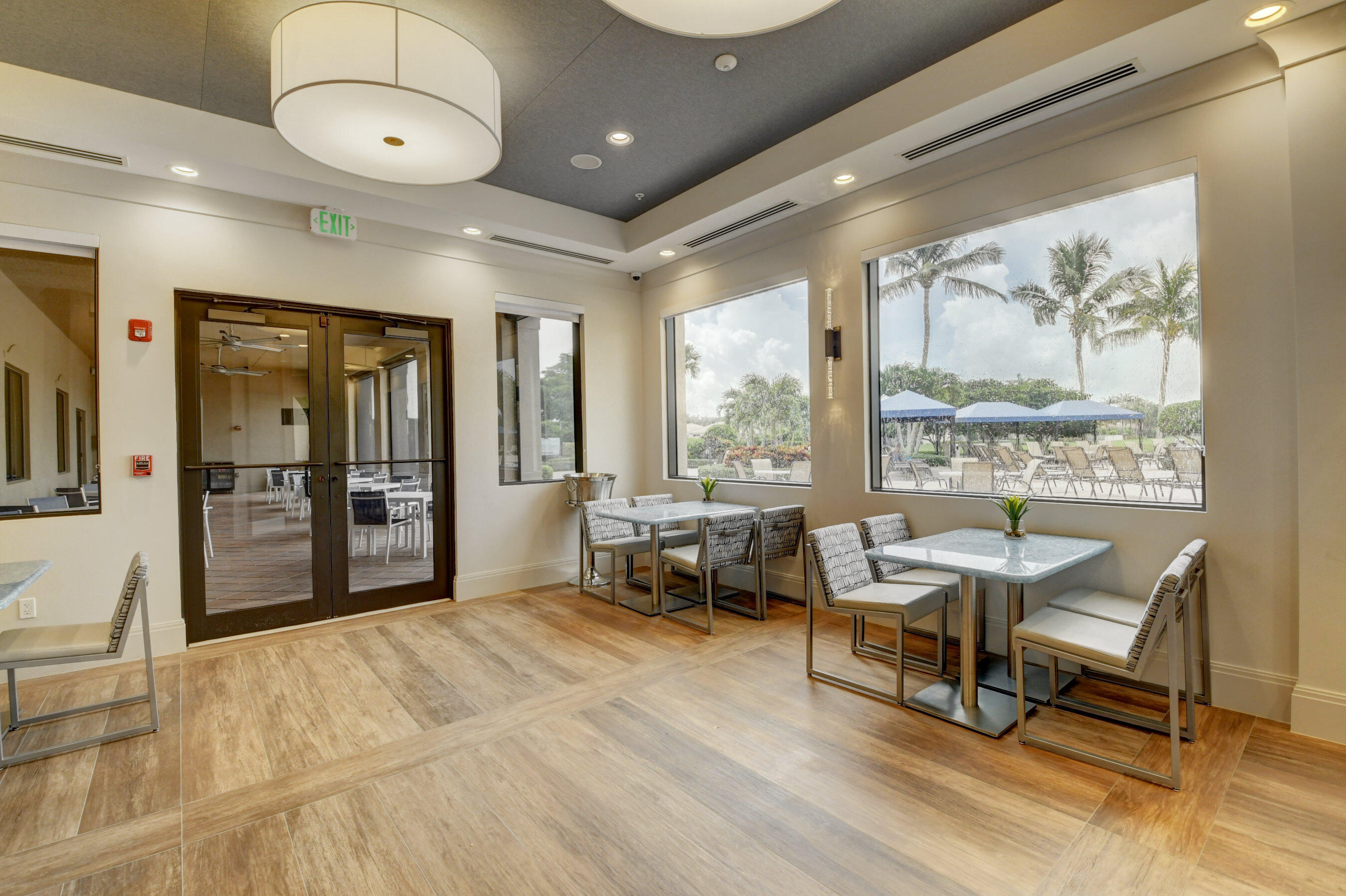 VALENCIA POINTE 1 - Residential