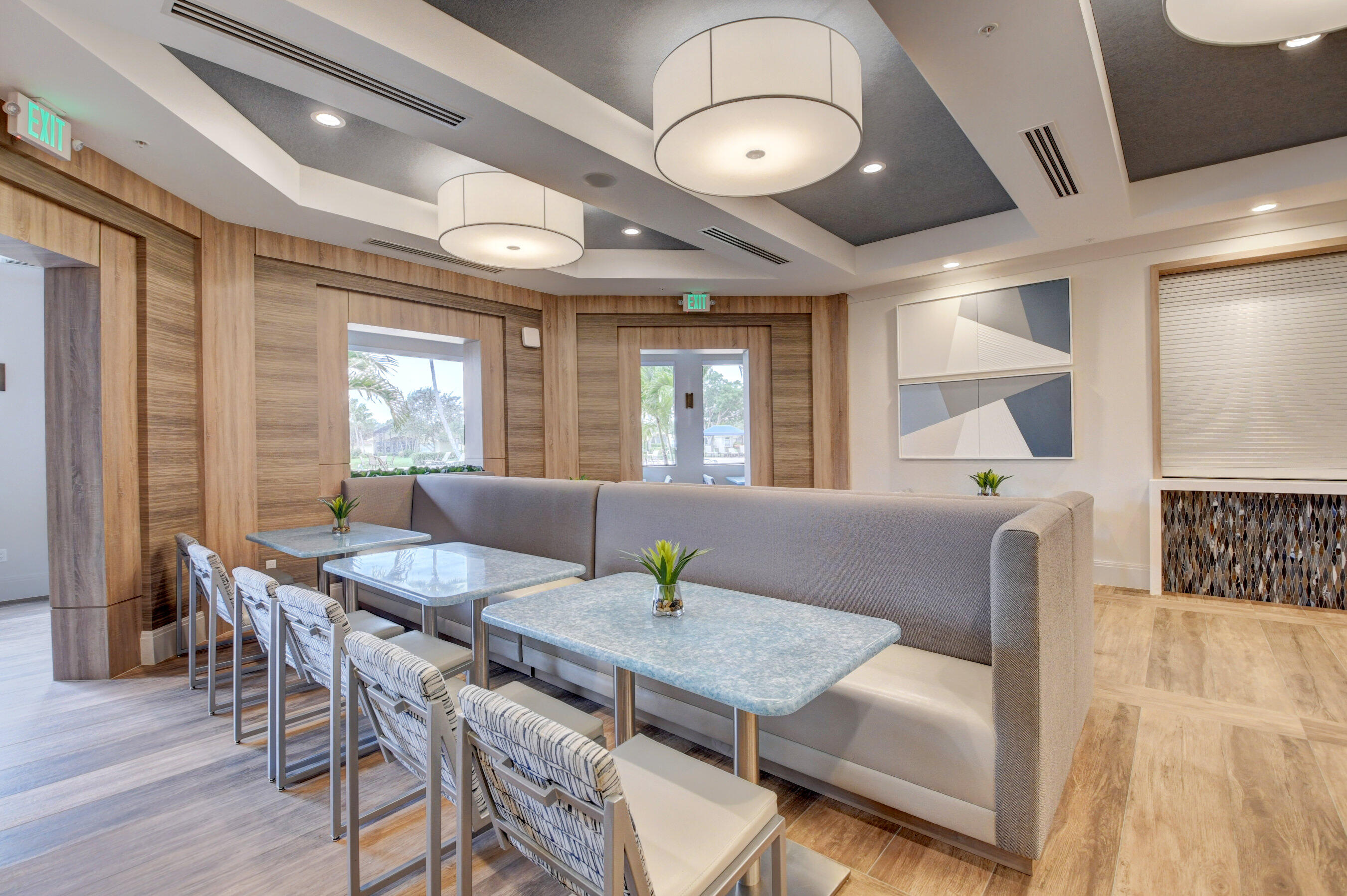 VALENCIA POINTE 1 - Residential