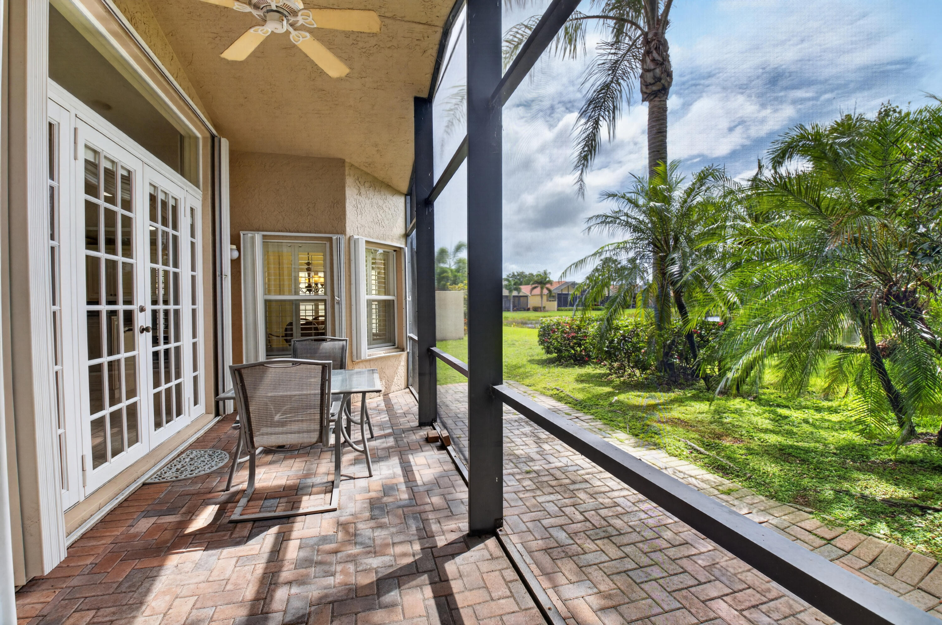 VALENCIA POINTE 1 - Residential