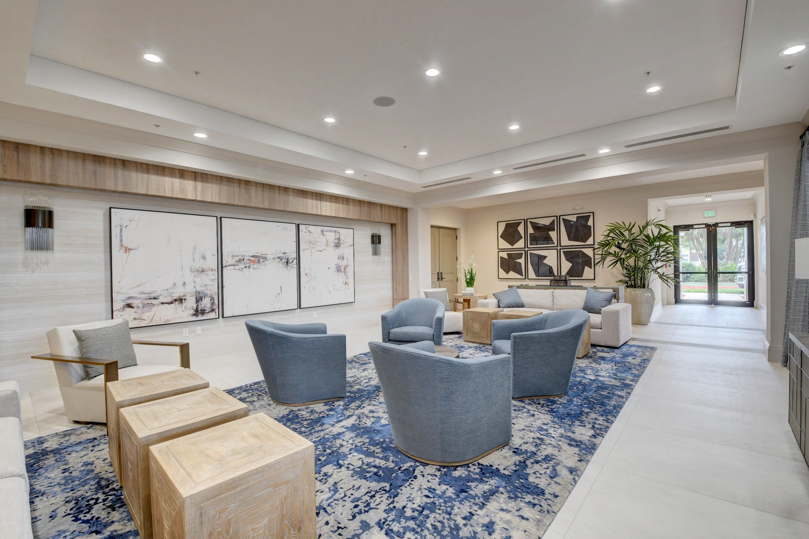 VALENCIA POINTE 1 - Residential