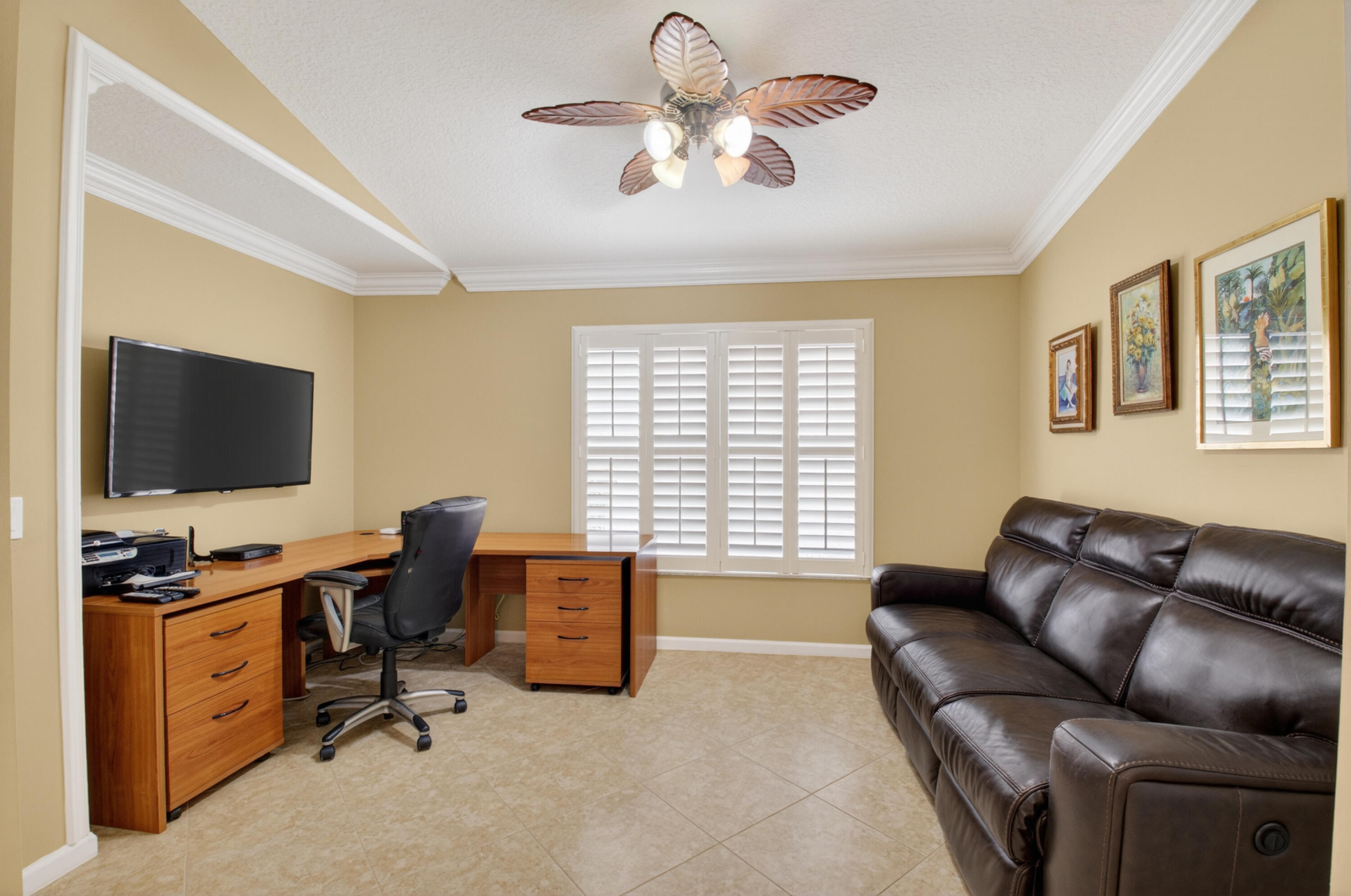 VALENCIA POINTE 1 - Residential