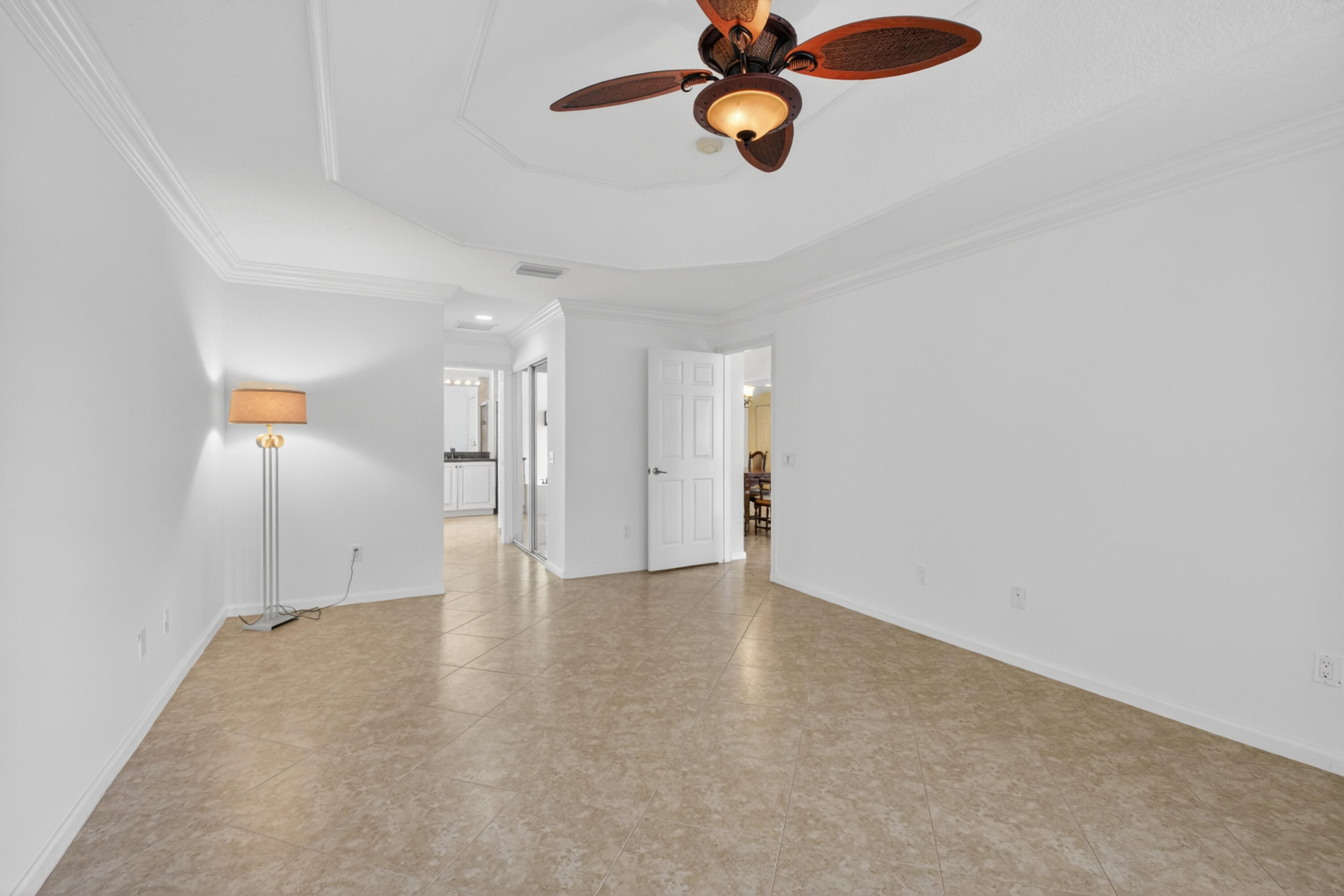 VALENCIA POINTE 1 - Residential