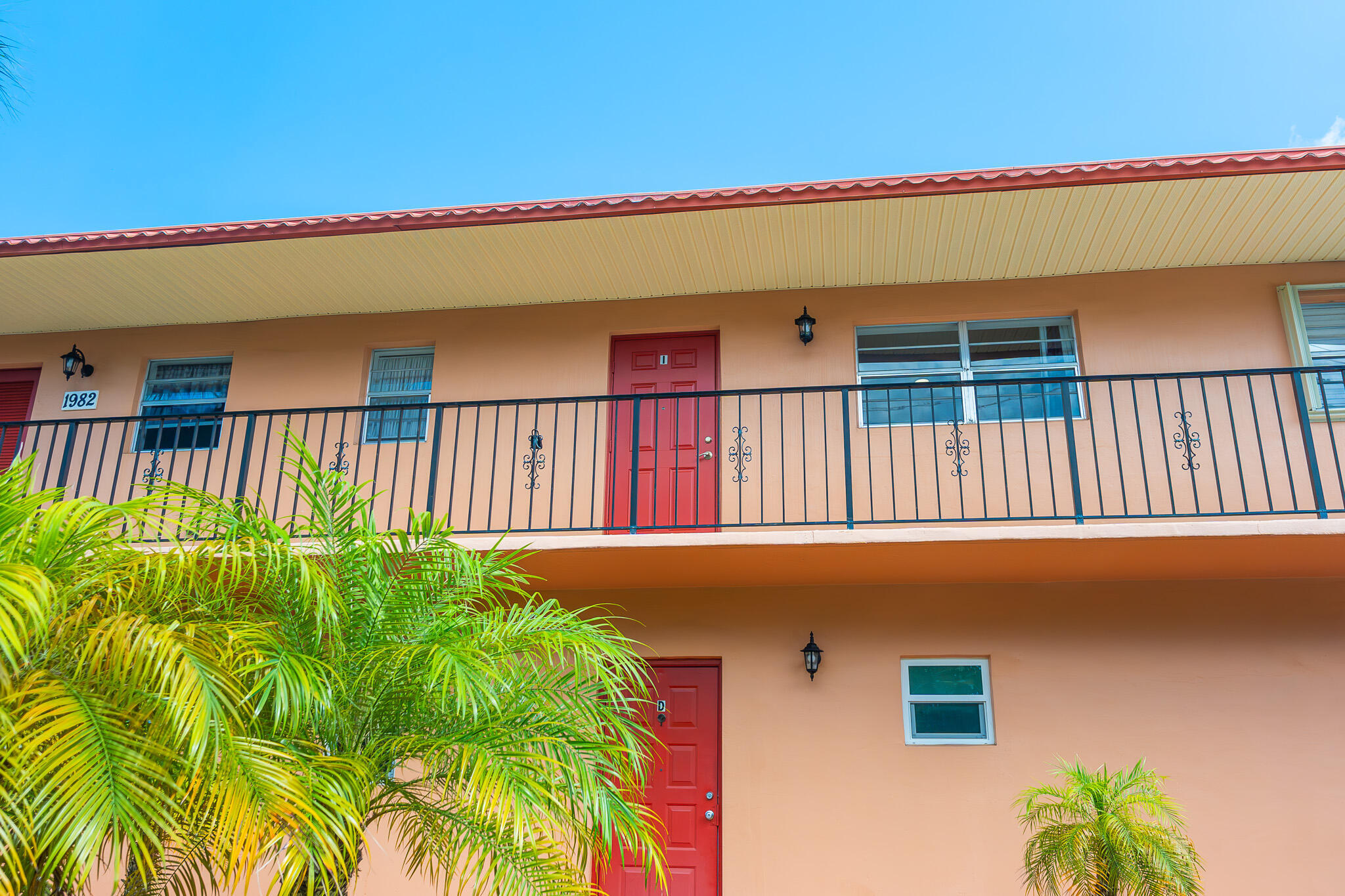 KING MOUNTAIN CONDO (AKA MONTEREY YACHT & COUNTRY - Residential