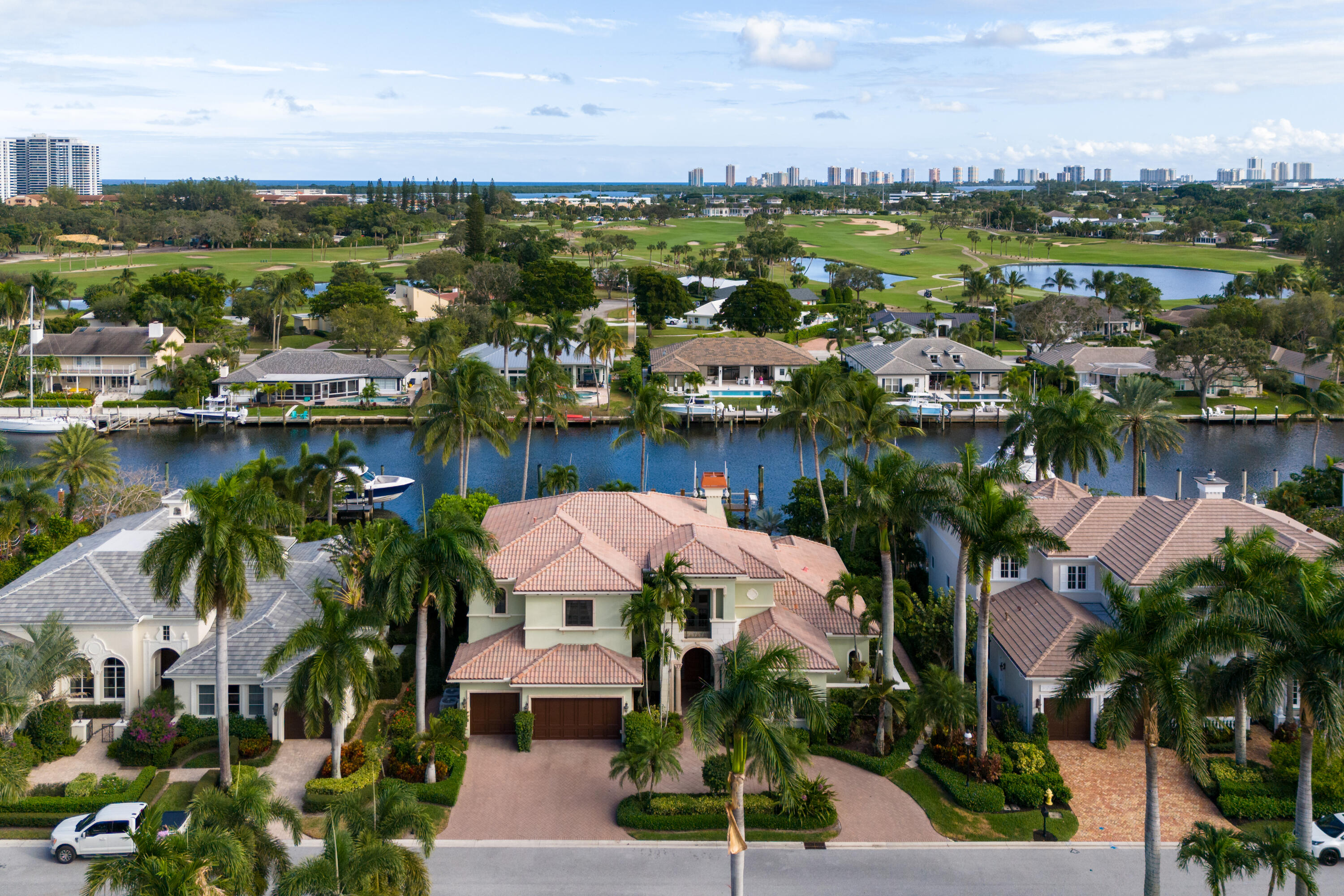 HARBOUR ISLES - Residential