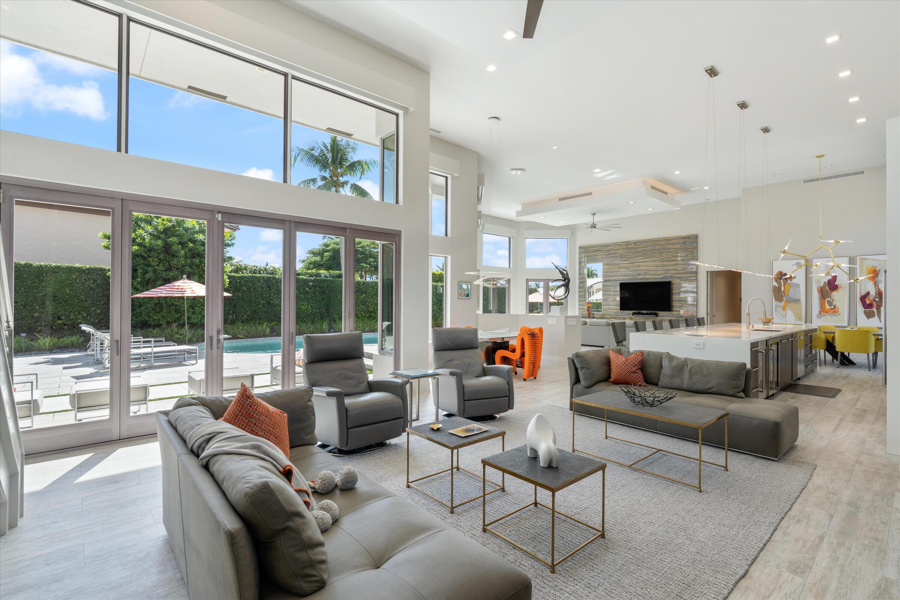 ROYAL HIDDEN COVE / POLO CLUB - Residential