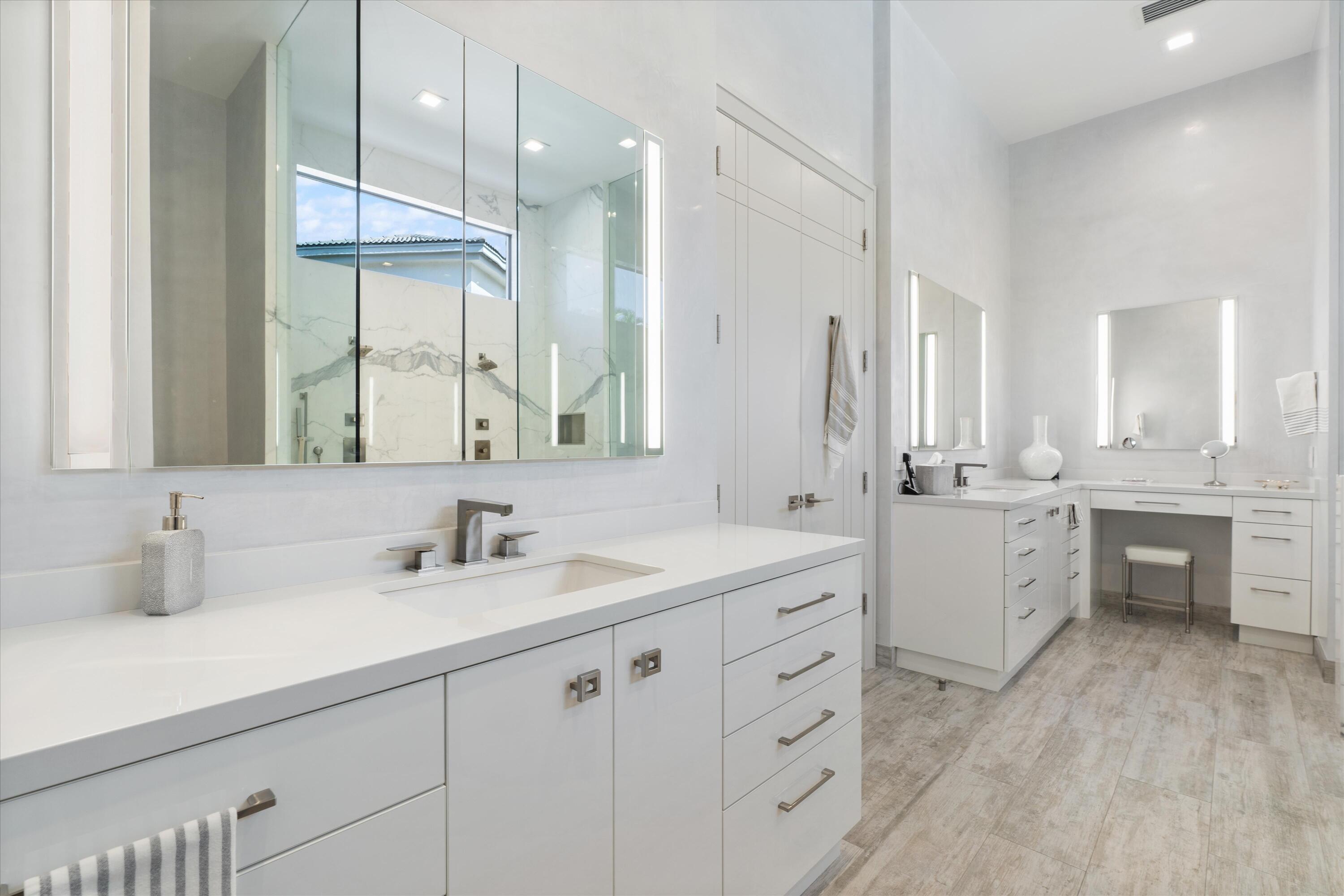 ROYAL HIDDEN COVE / POLO CLUB - Residential