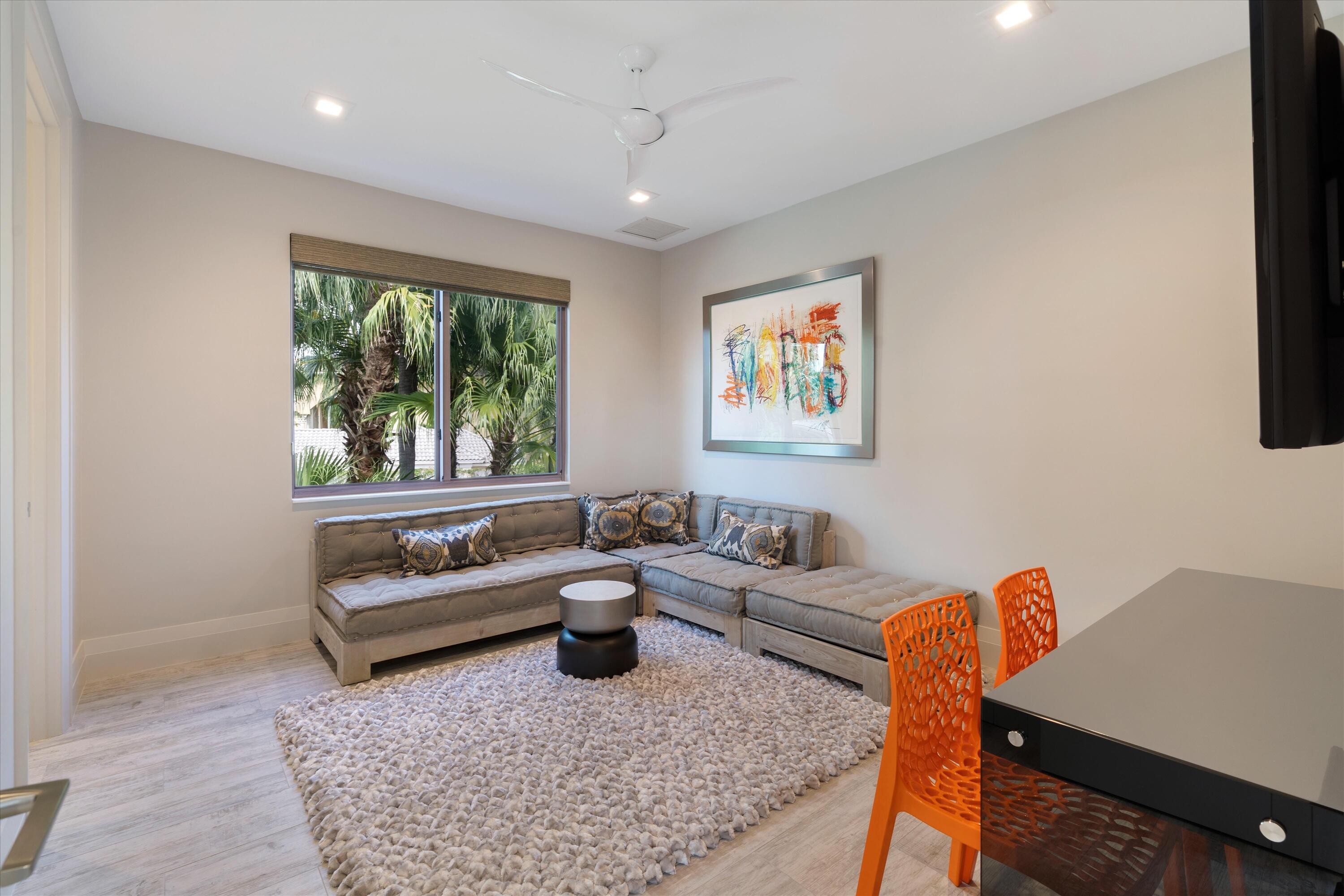 ROYAL HIDDEN COVE / POLO CLUB - Residential