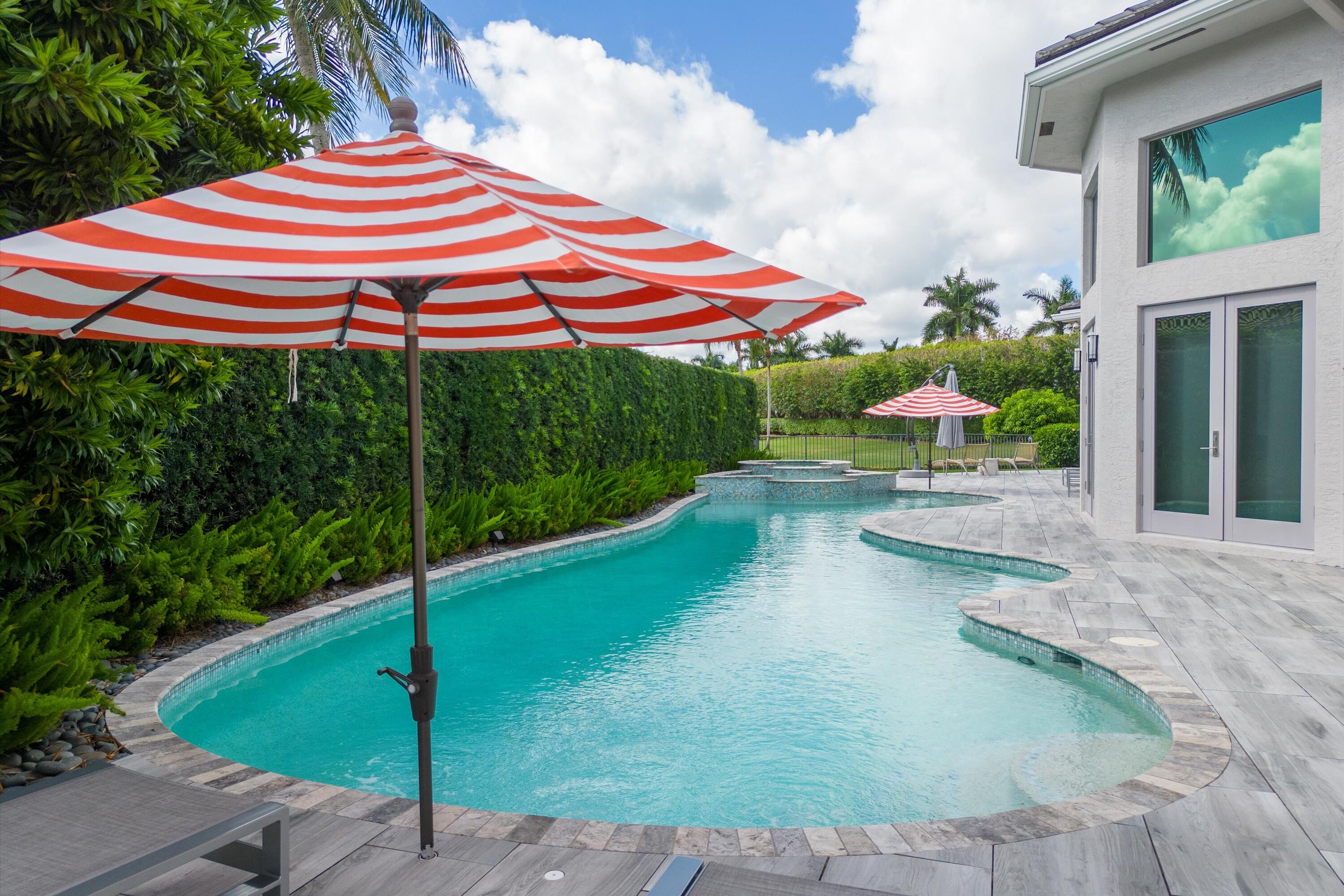 ROYAL HIDDEN COVE / POLO CLUB - Residential