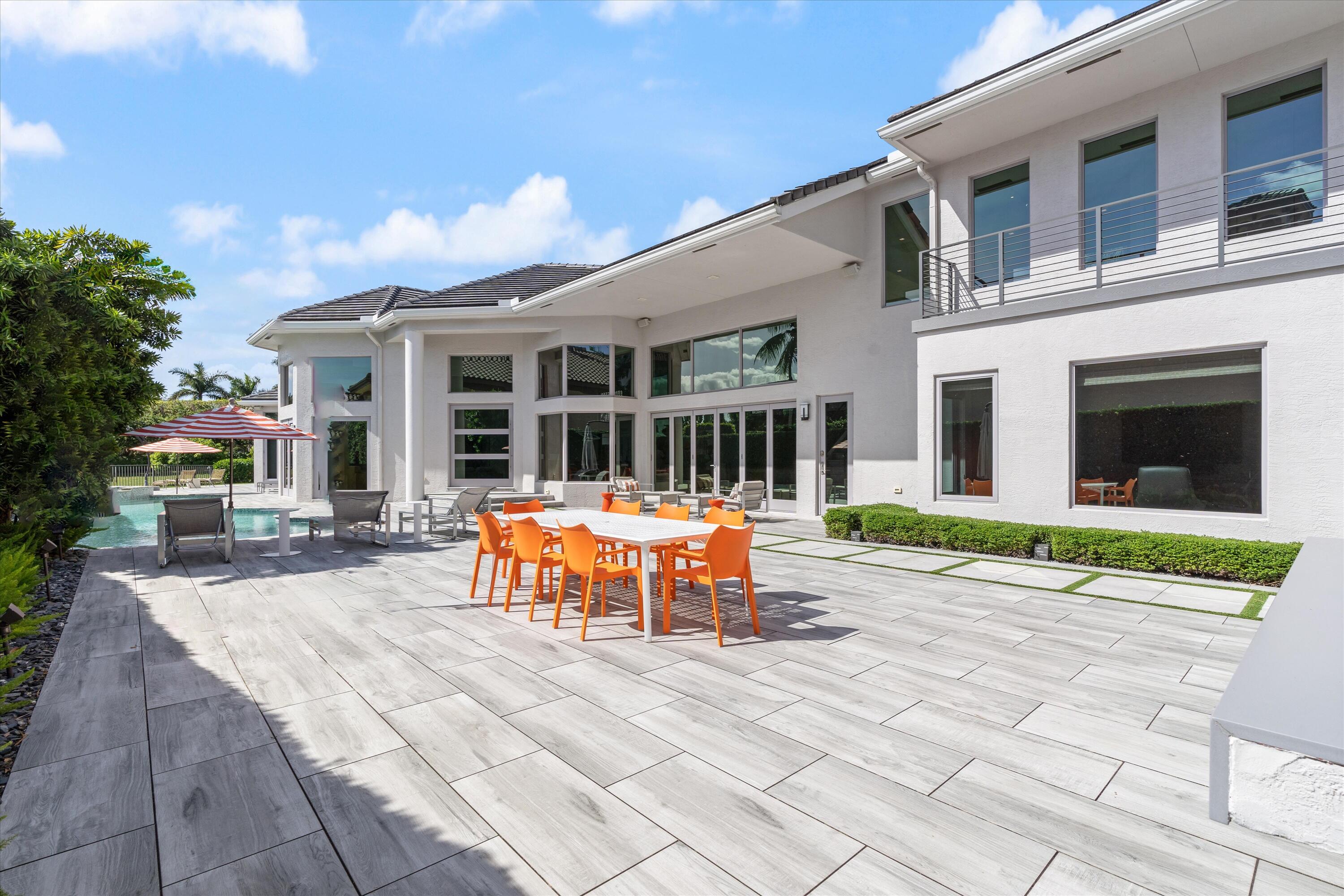 ROYAL HIDDEN COVE / POLO CLUB - Residential
