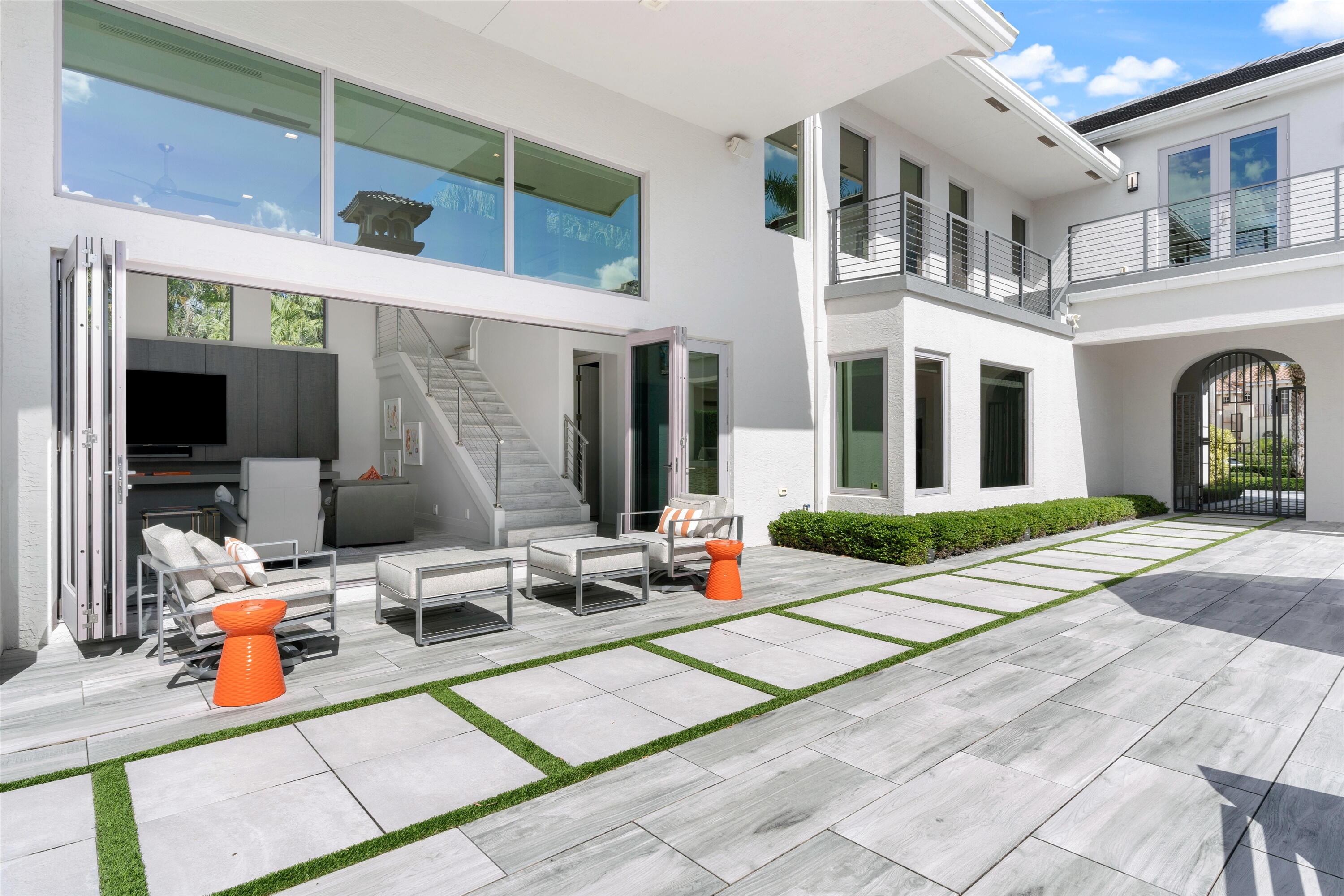 ROYAL HIDDEN COVE / POLO CLUB - Residential