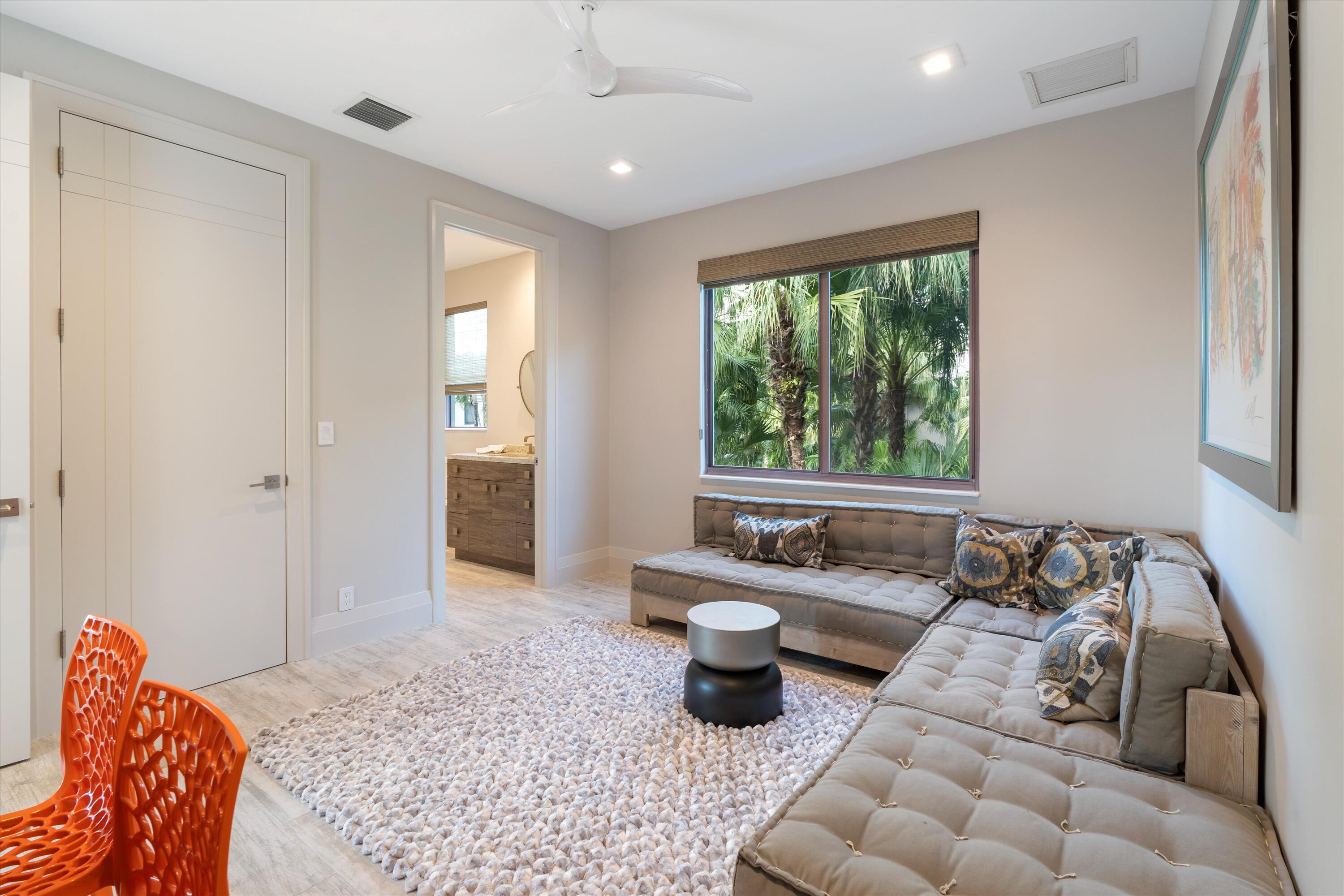 ROYAL HIDDEN COVE / POLO CLUB - Residential