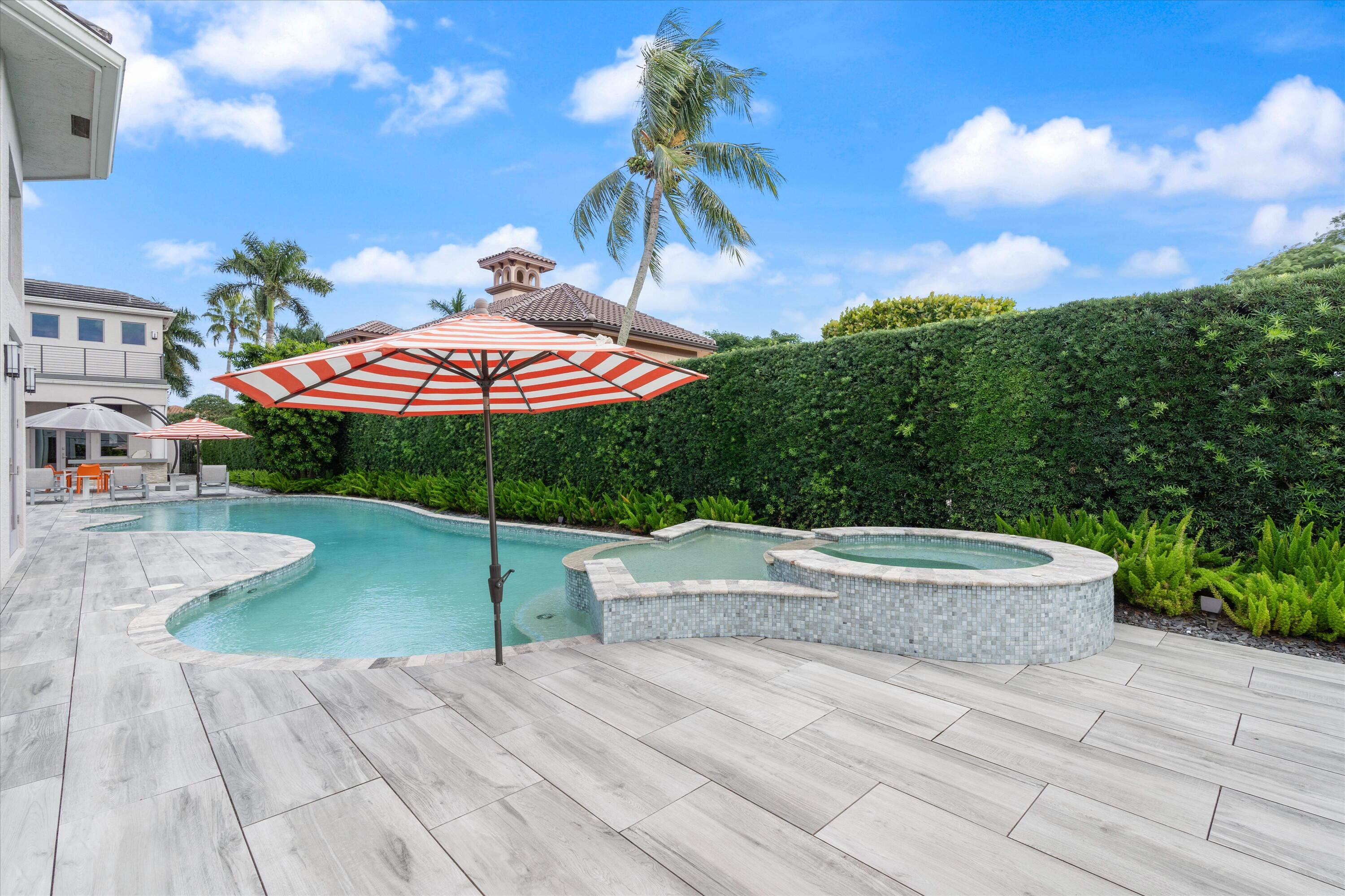ROYAL HIDDEN COVE / POLO CLUB - Residential