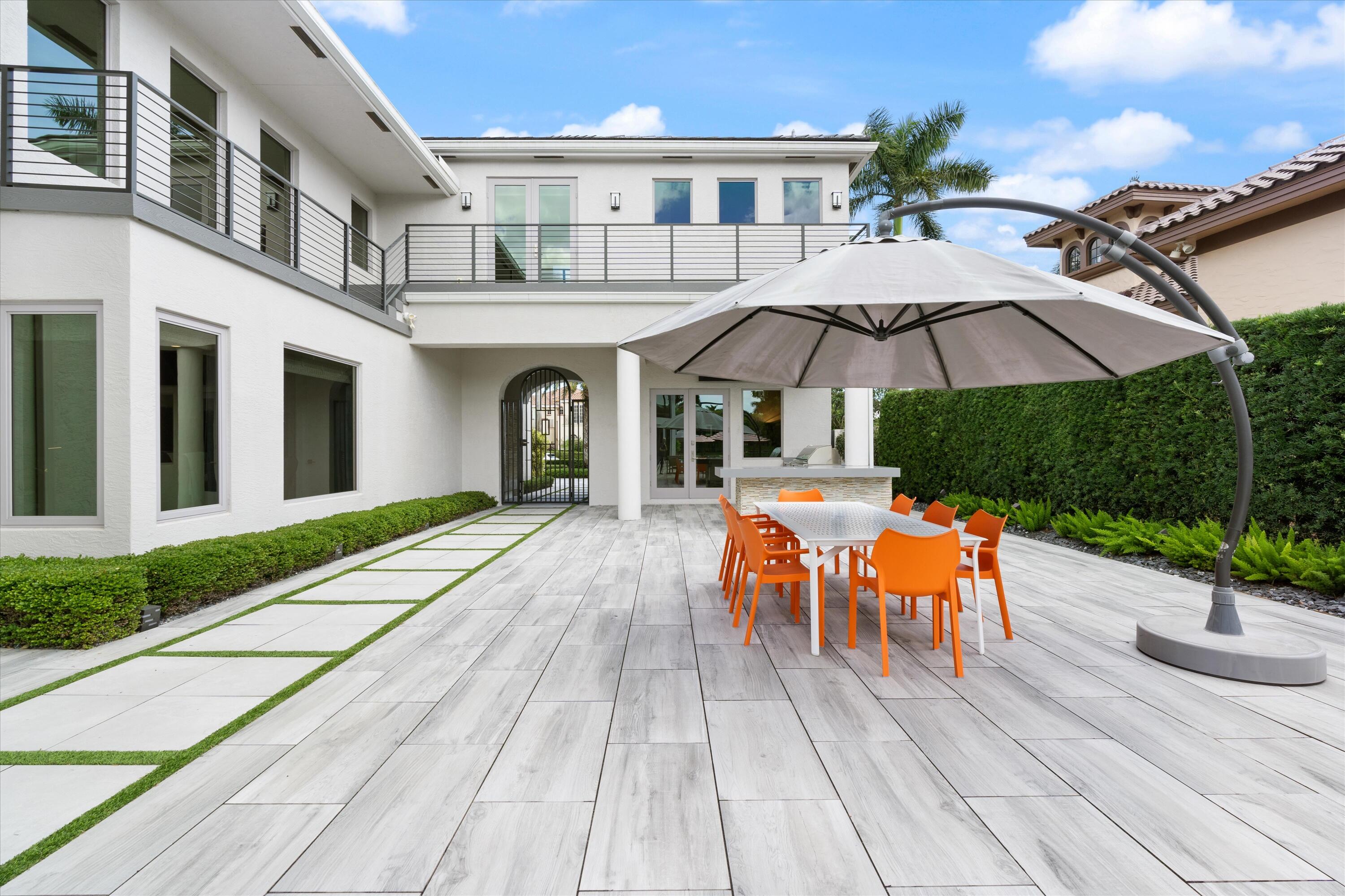 ROYAL HIDDEN COVE / POLO CLUB - Residential