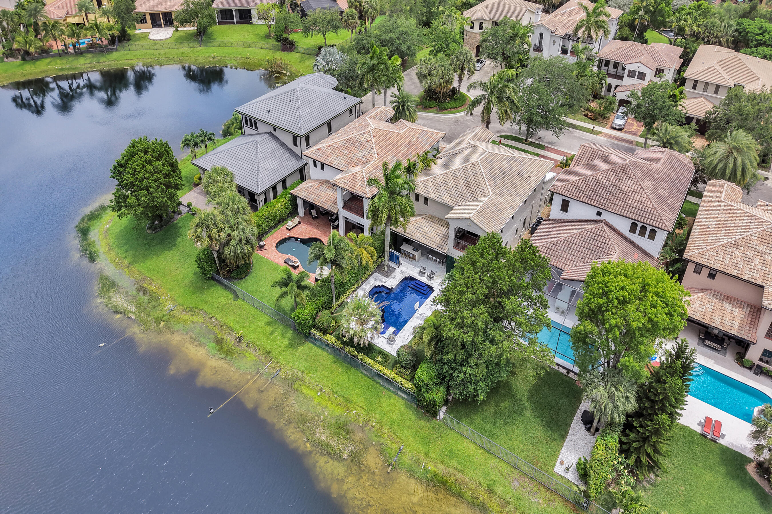 PARKLAND GOLF AND COUNTRY CLUB - Residential