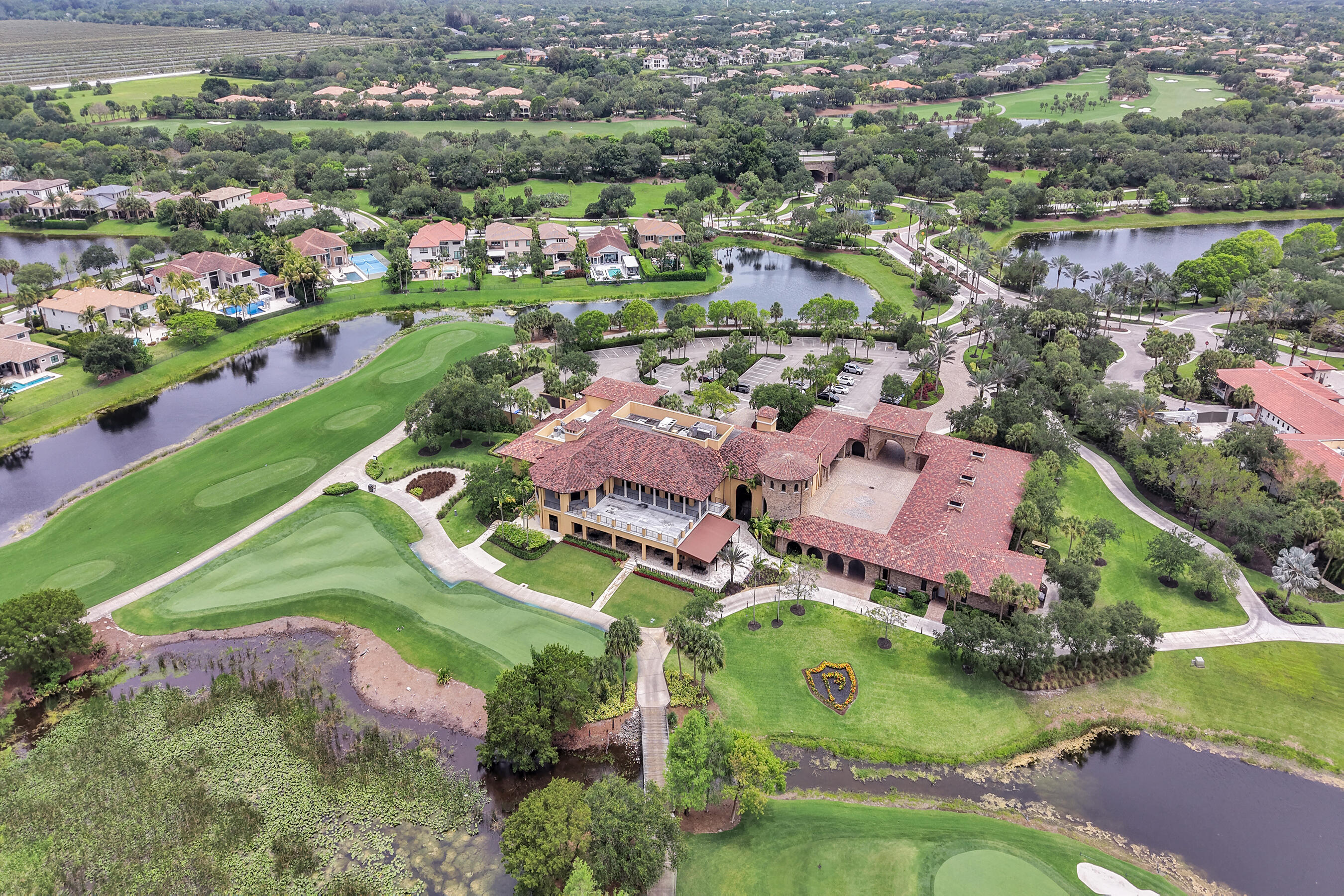PARKLAND GOLF AND COUNTRY CLUB - Residential