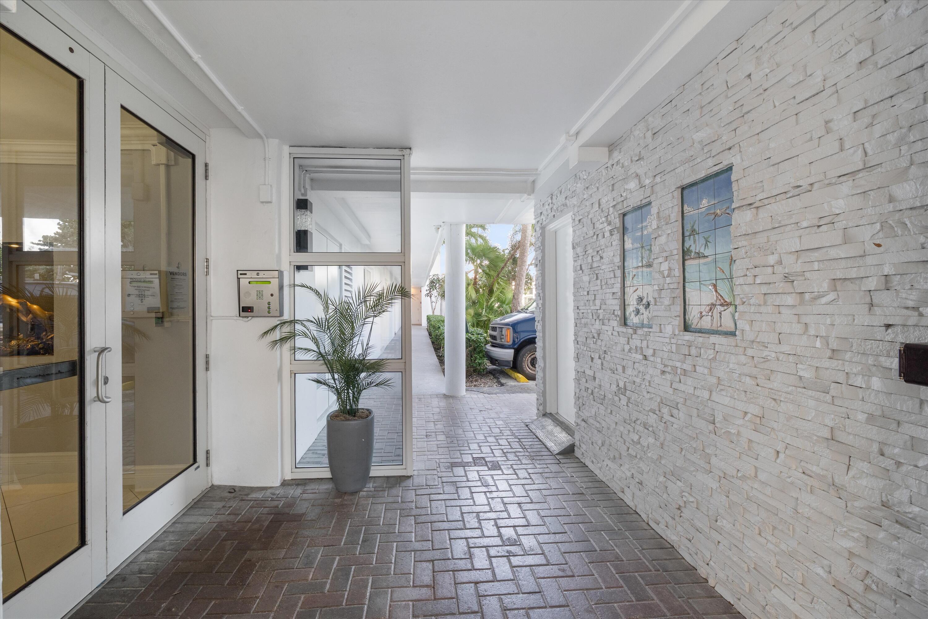 SEAGATE OF HIGHLAND CONDO - Residential