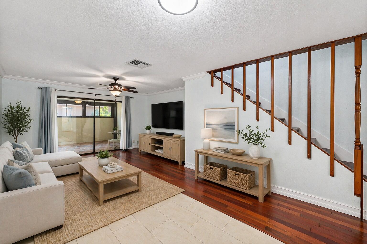 ROYAL VILLAGE TOWNHOUSES CONDO - Residential