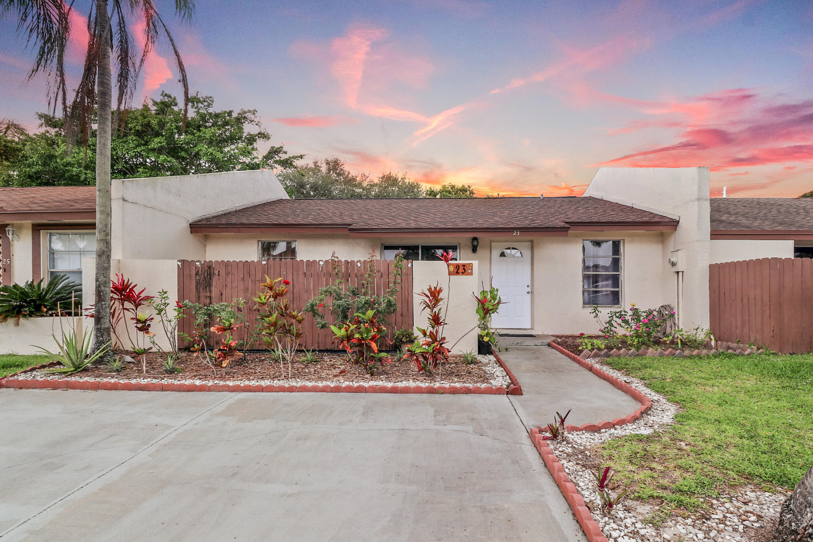 BOYNTON LAKES 1 - Residential
