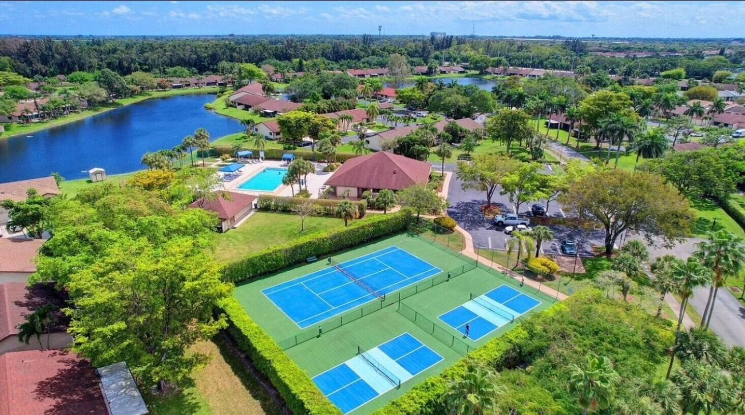 BOYNTON LAKES 1 - Residential