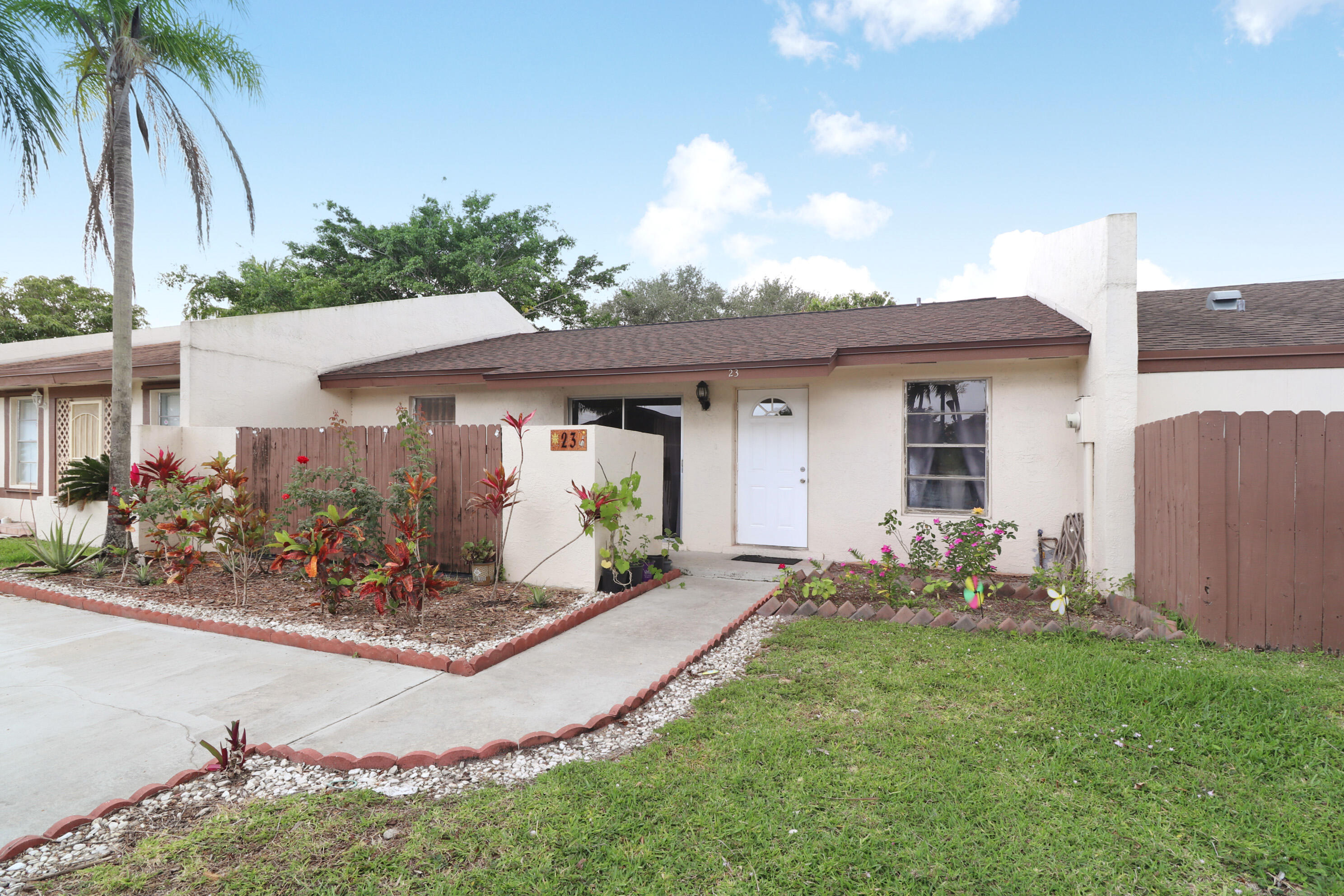 BOYNTON LAKES 1 - Residential