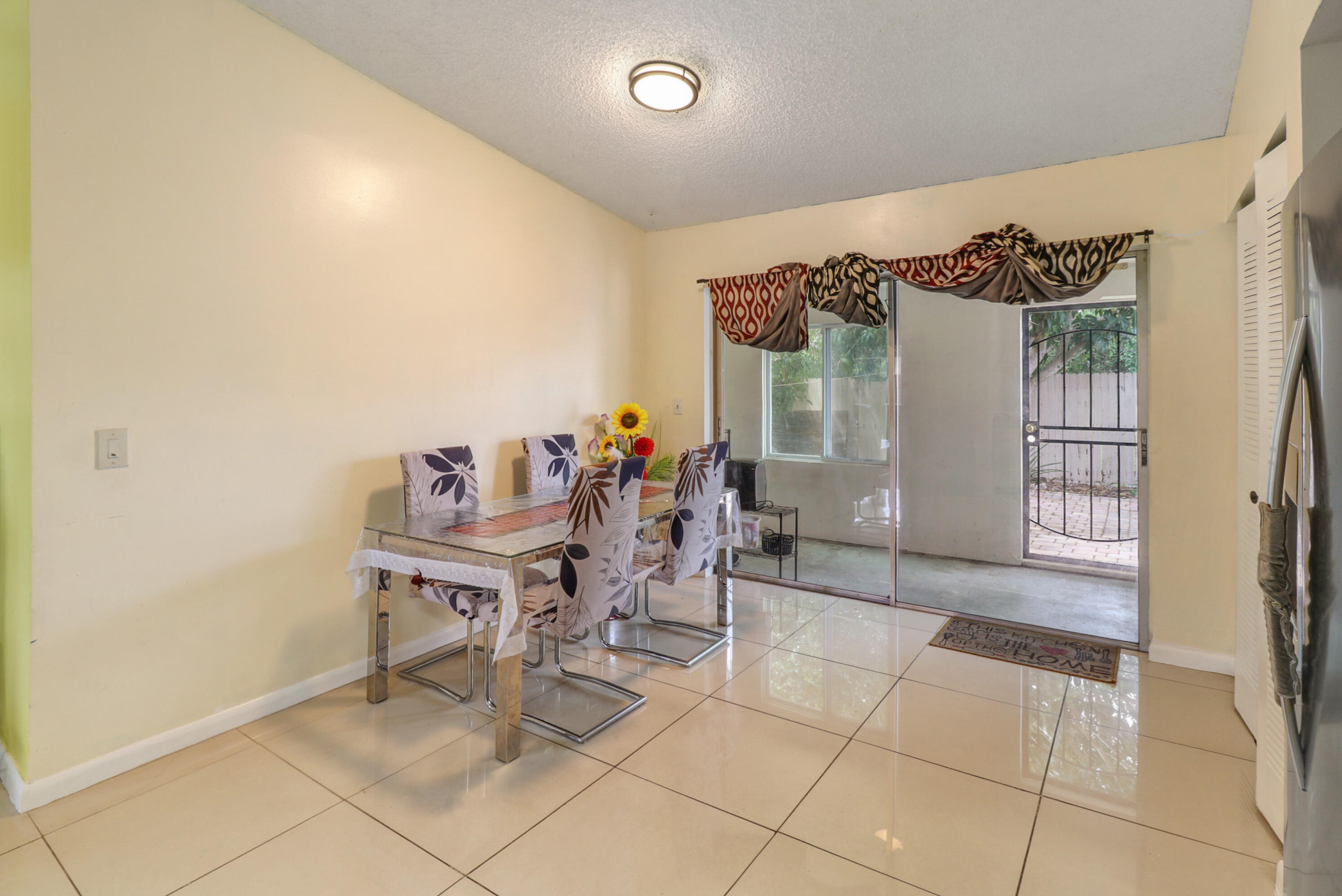 BOYNTON LAKES 1 - Residential