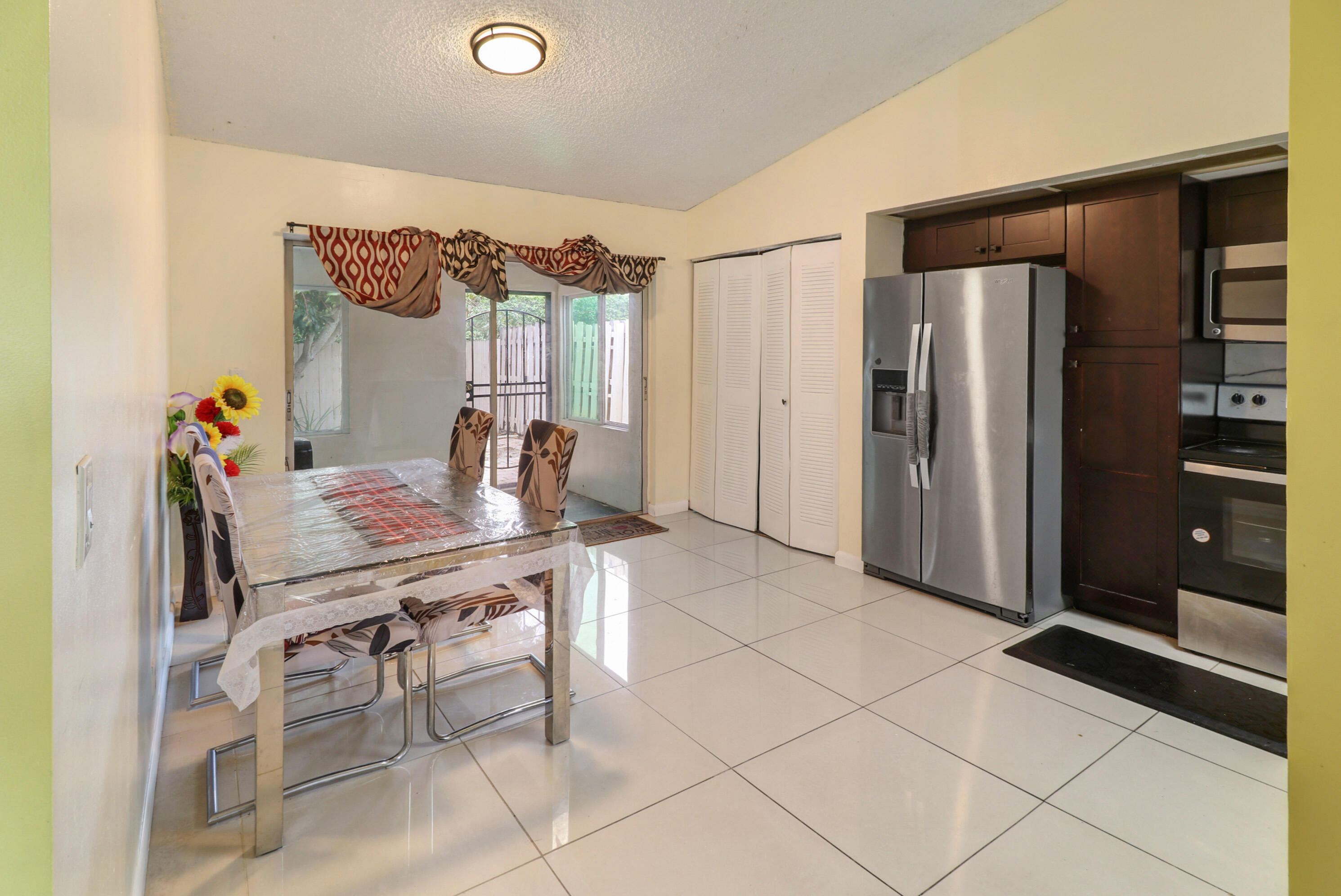 BOYNTON LAKES 1 - Residential