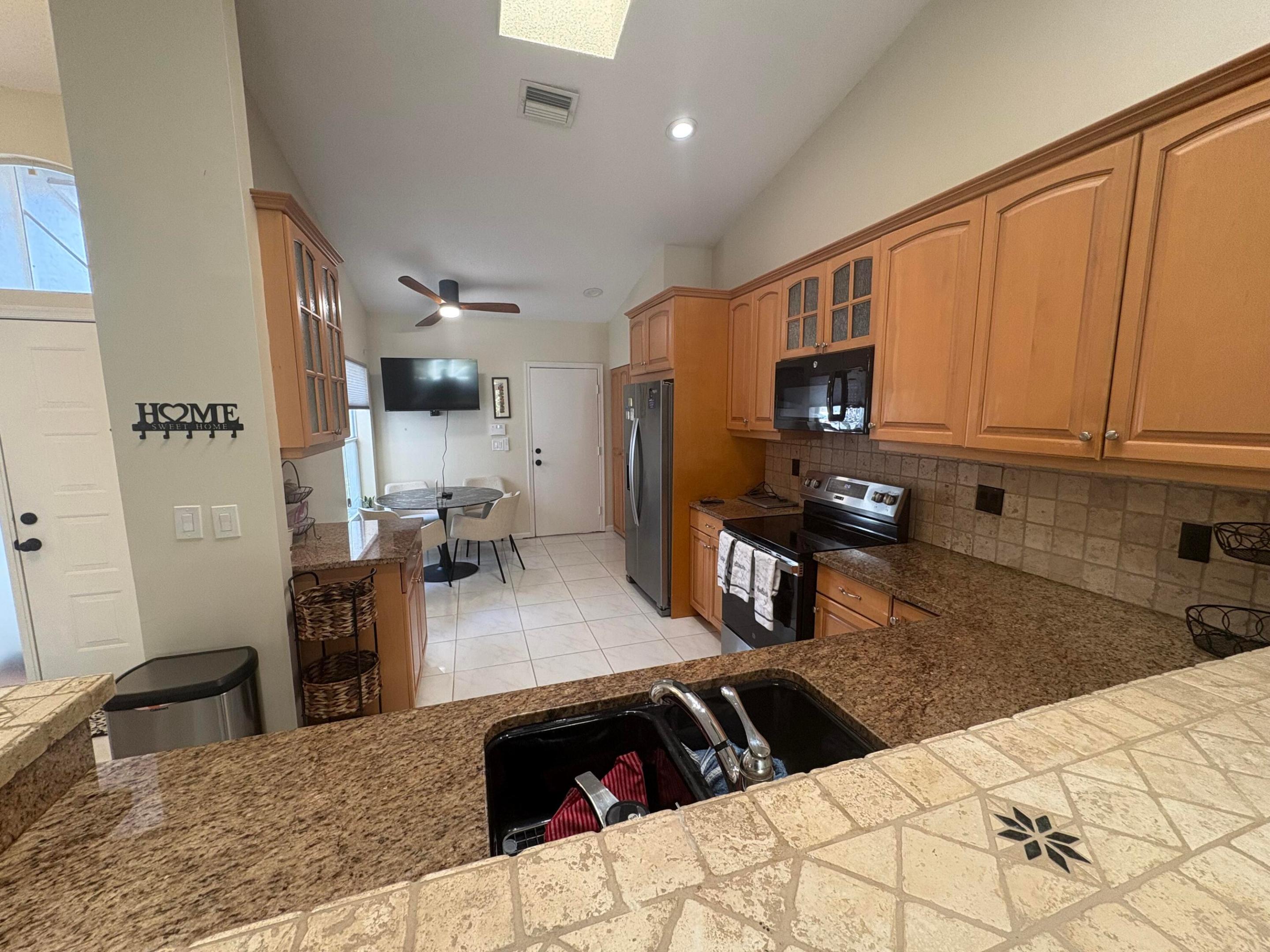 PALM ISLES I, II AND III CONDOS - Residential Lease