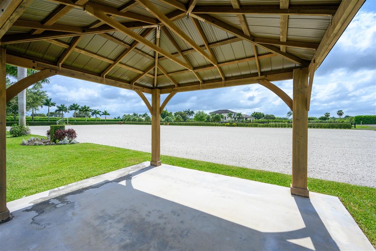PALM BEACH POINT EAST - Residential