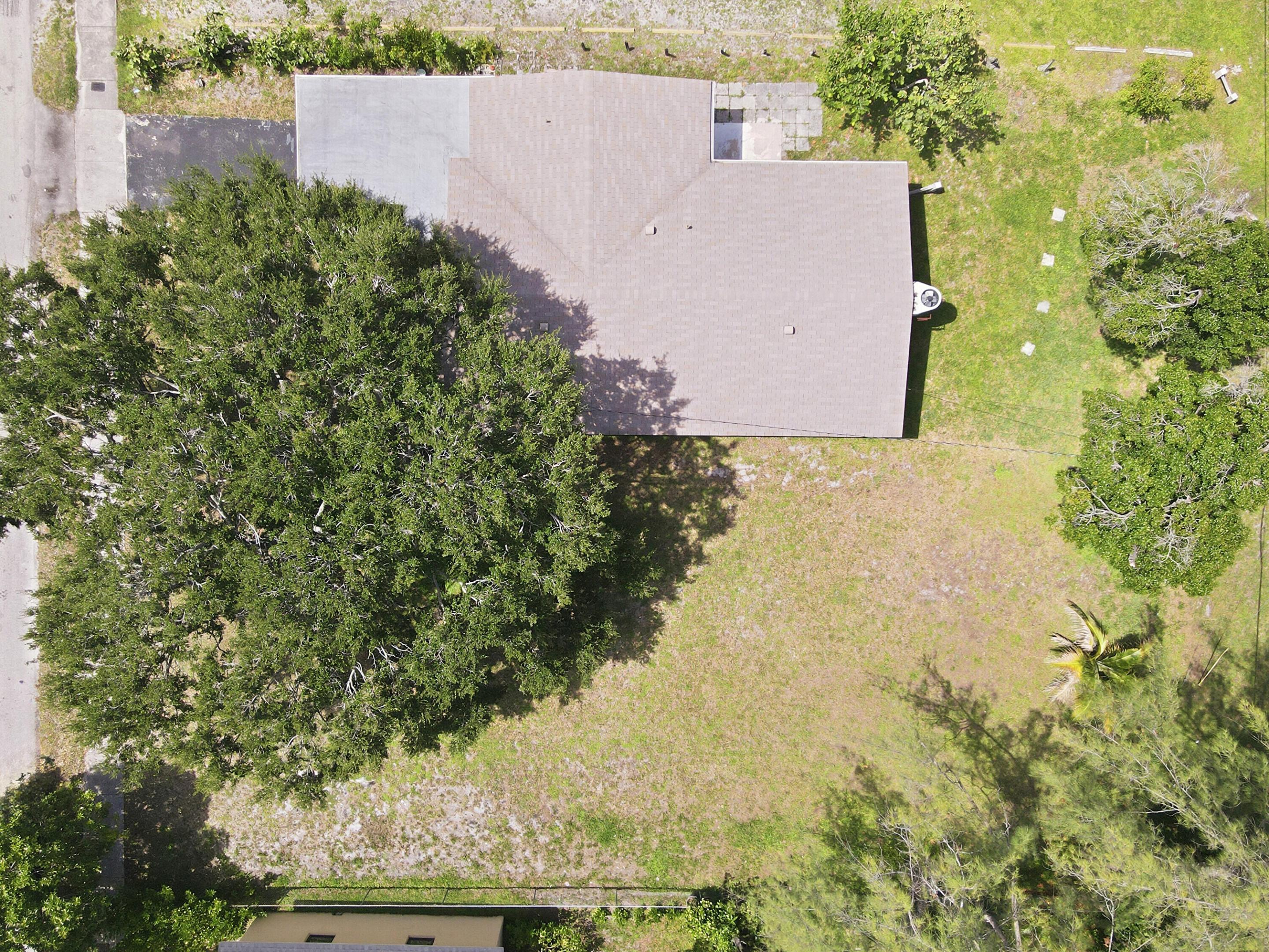 NORTH LAUDERDALE - Residential