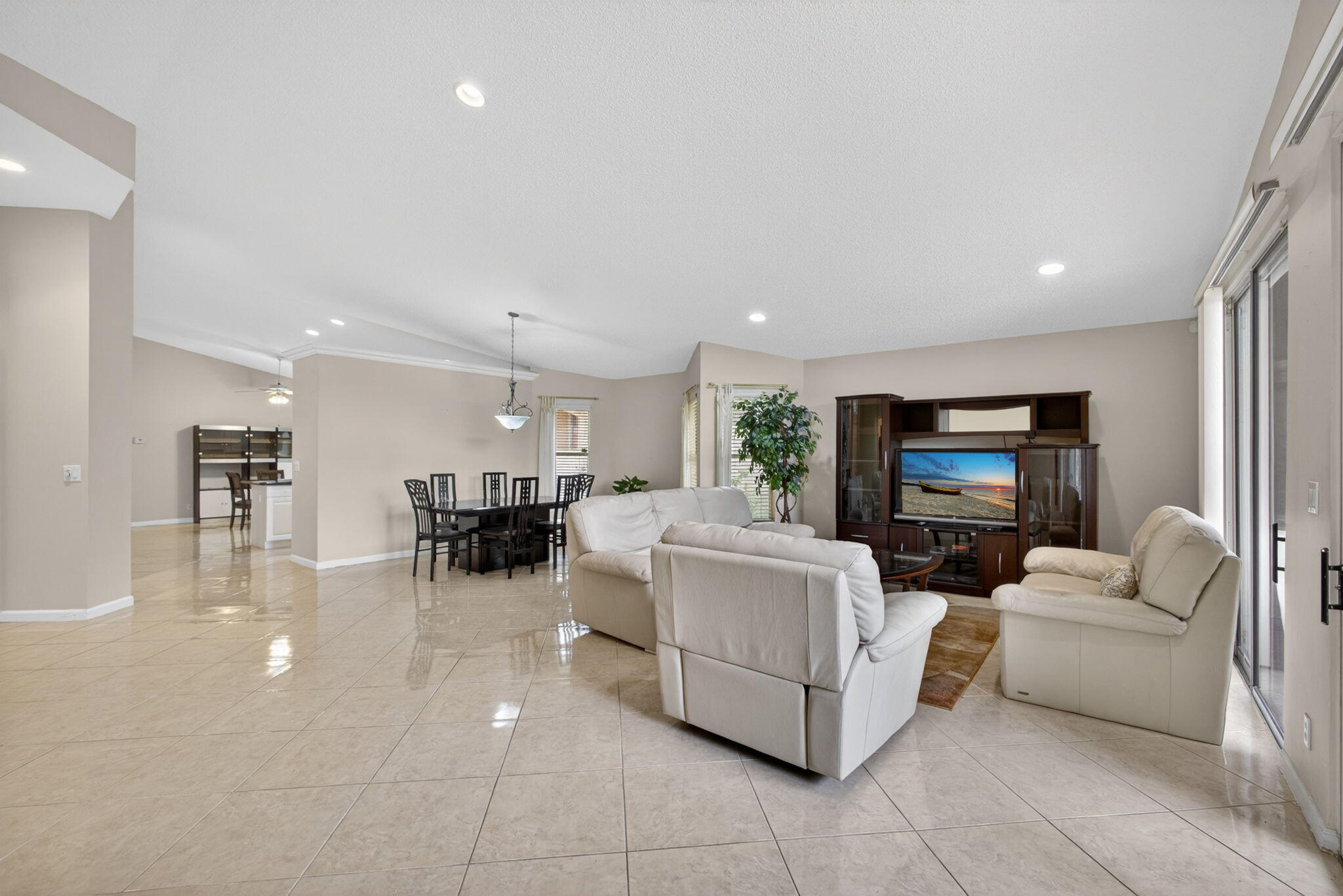 WATERS EDGE - Residential