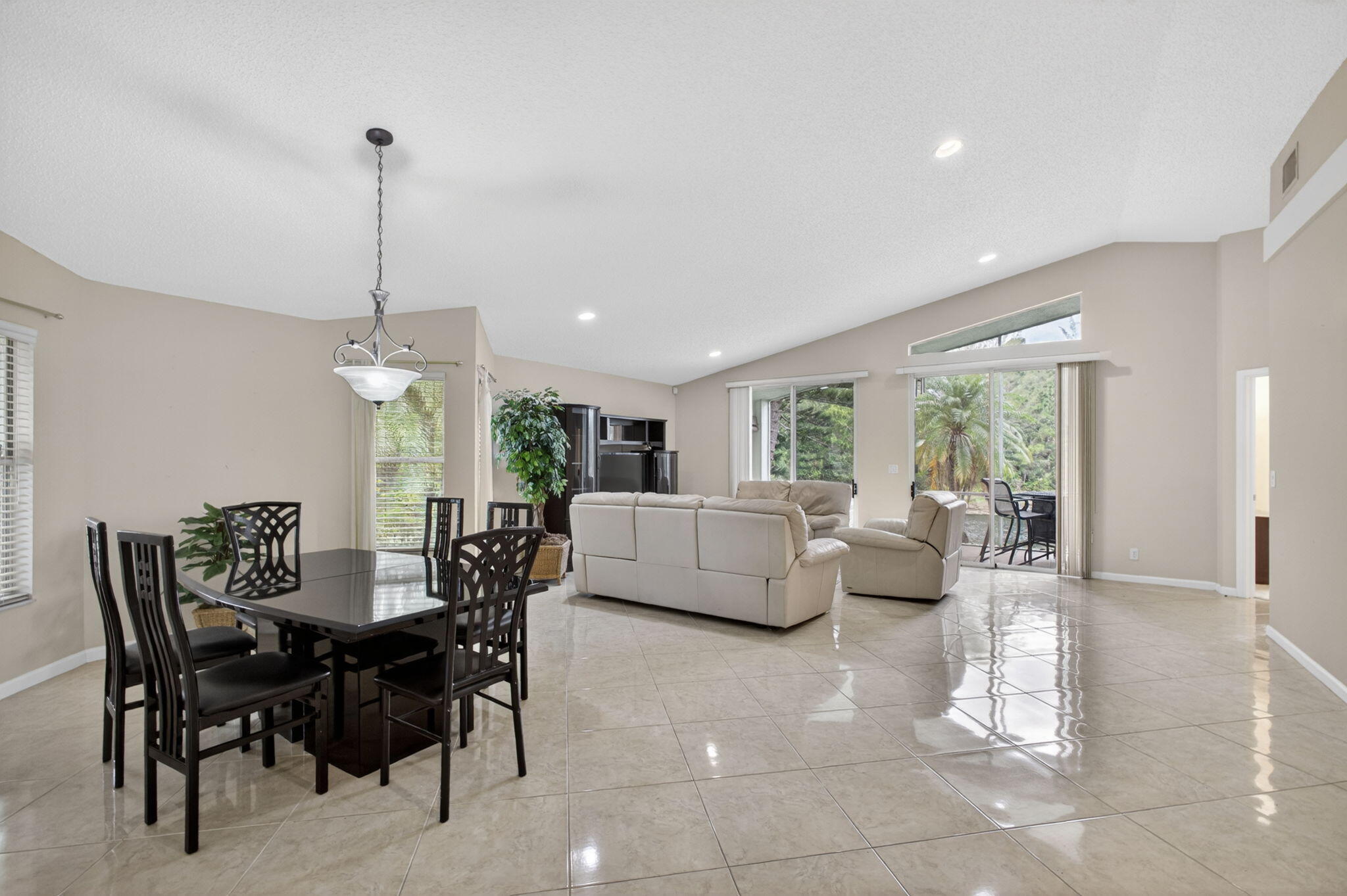 WATERS EDGE - Residential