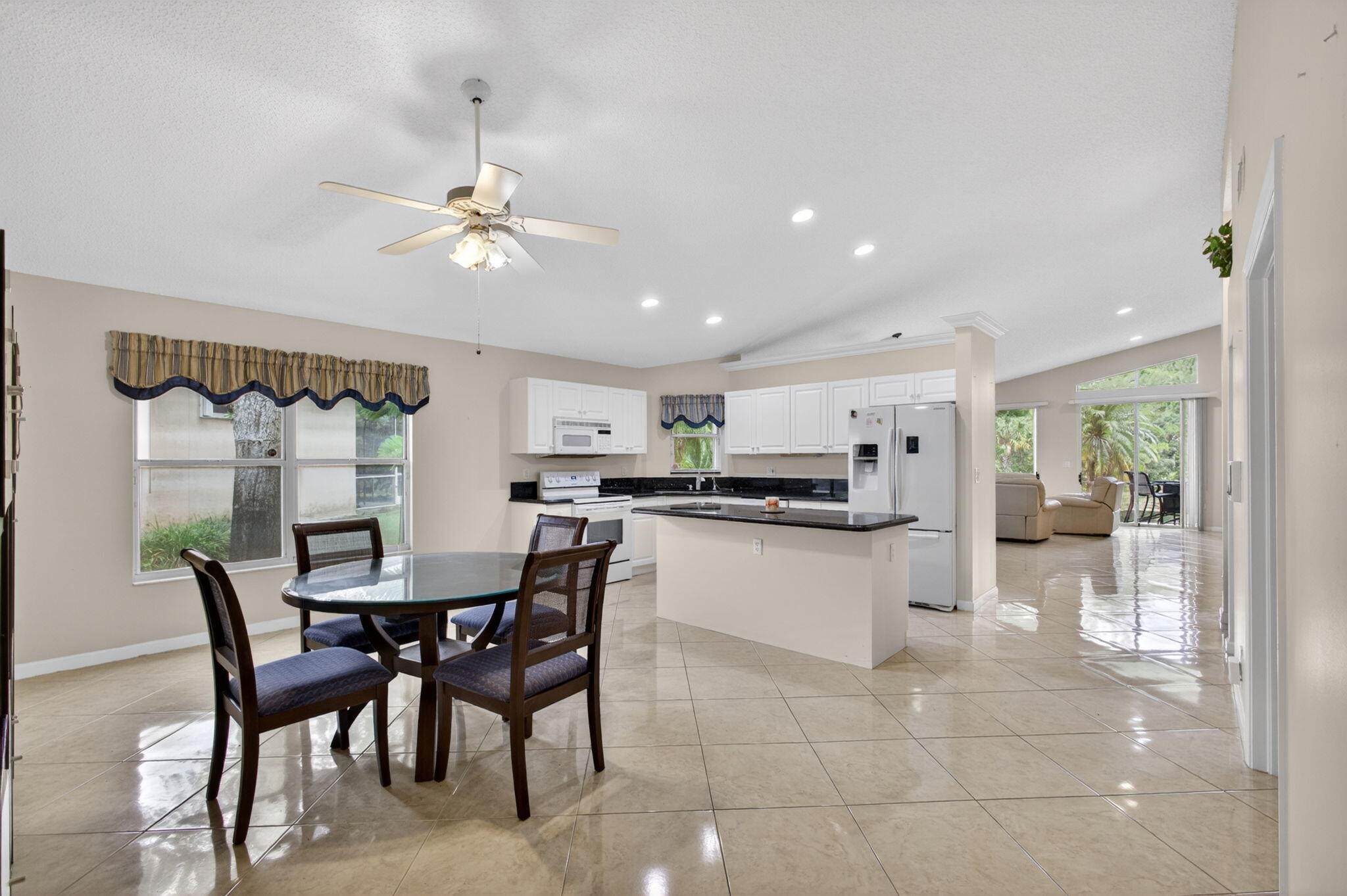 WATERS EDGE - Residential