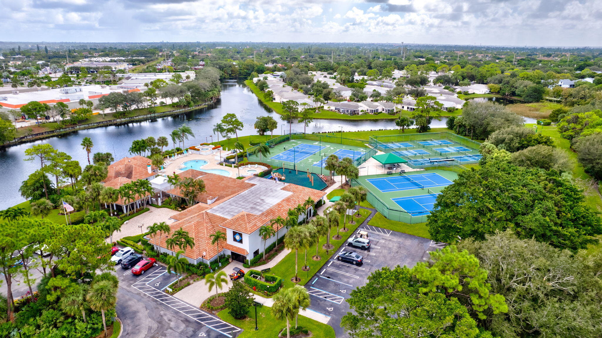 WATERS EDGE - Residential