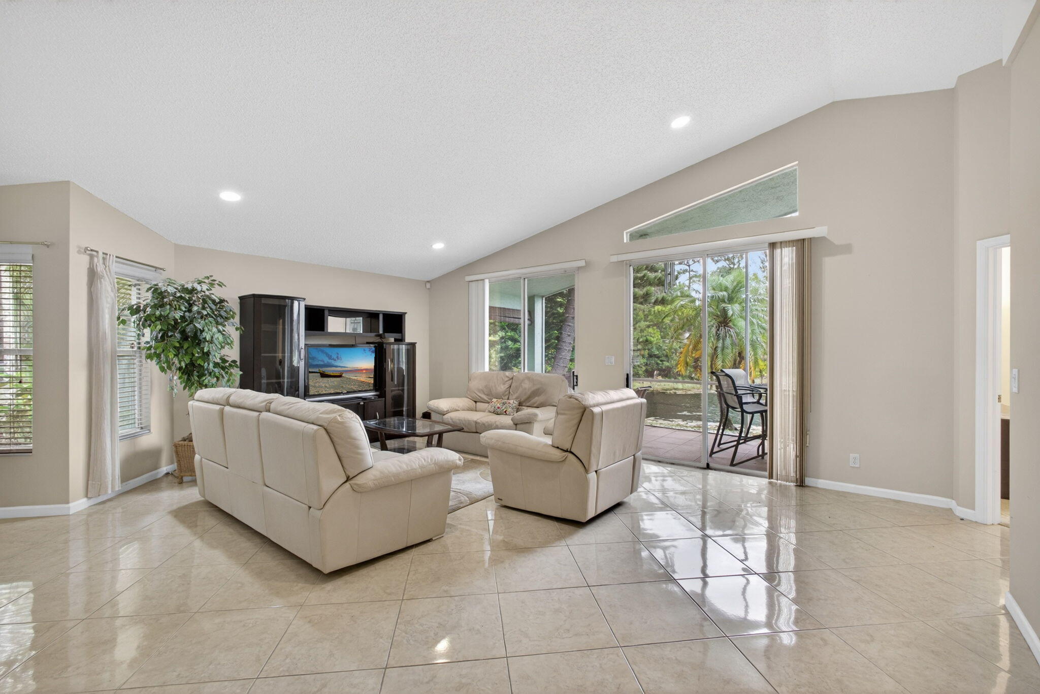 WATERS EDGE - Residential