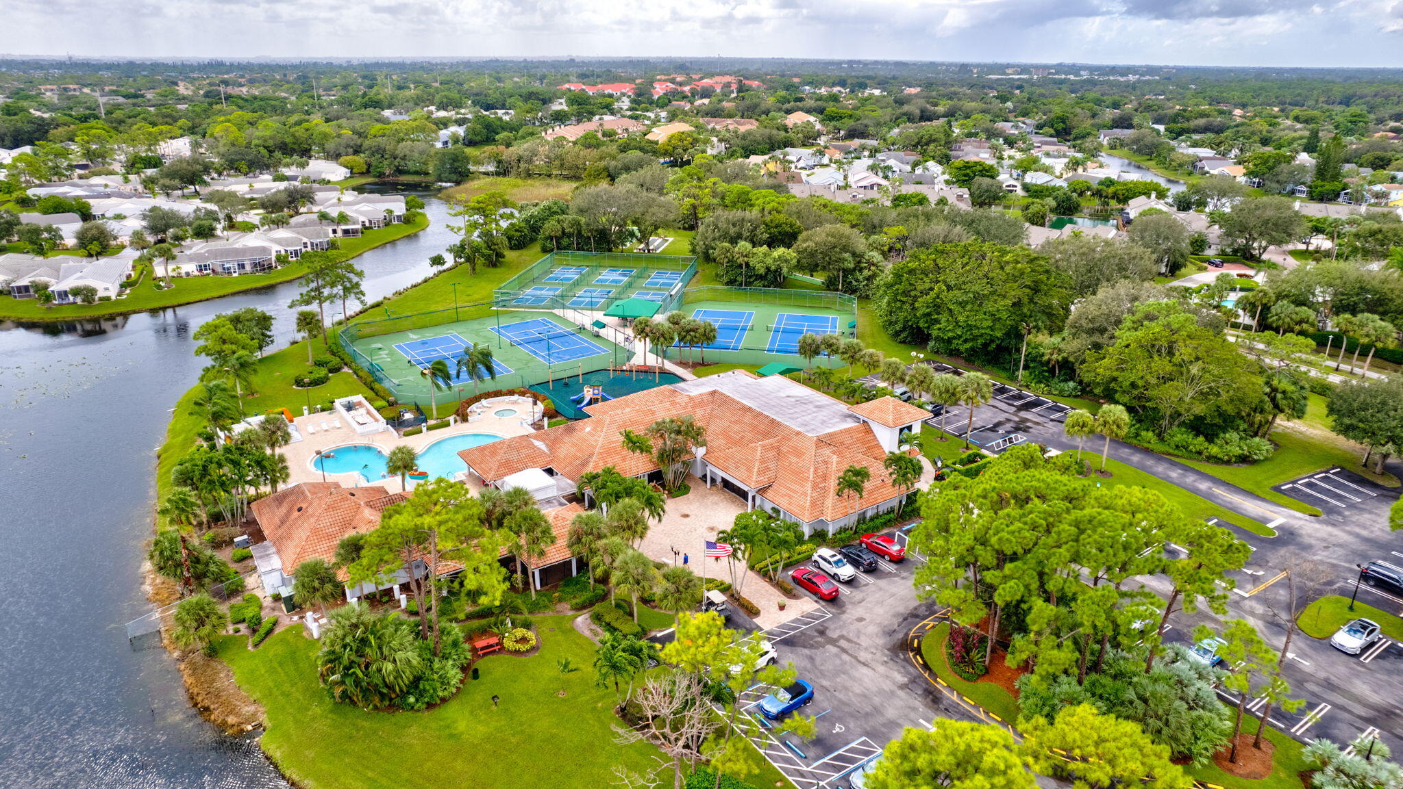 WATERS EDGE - Residential
