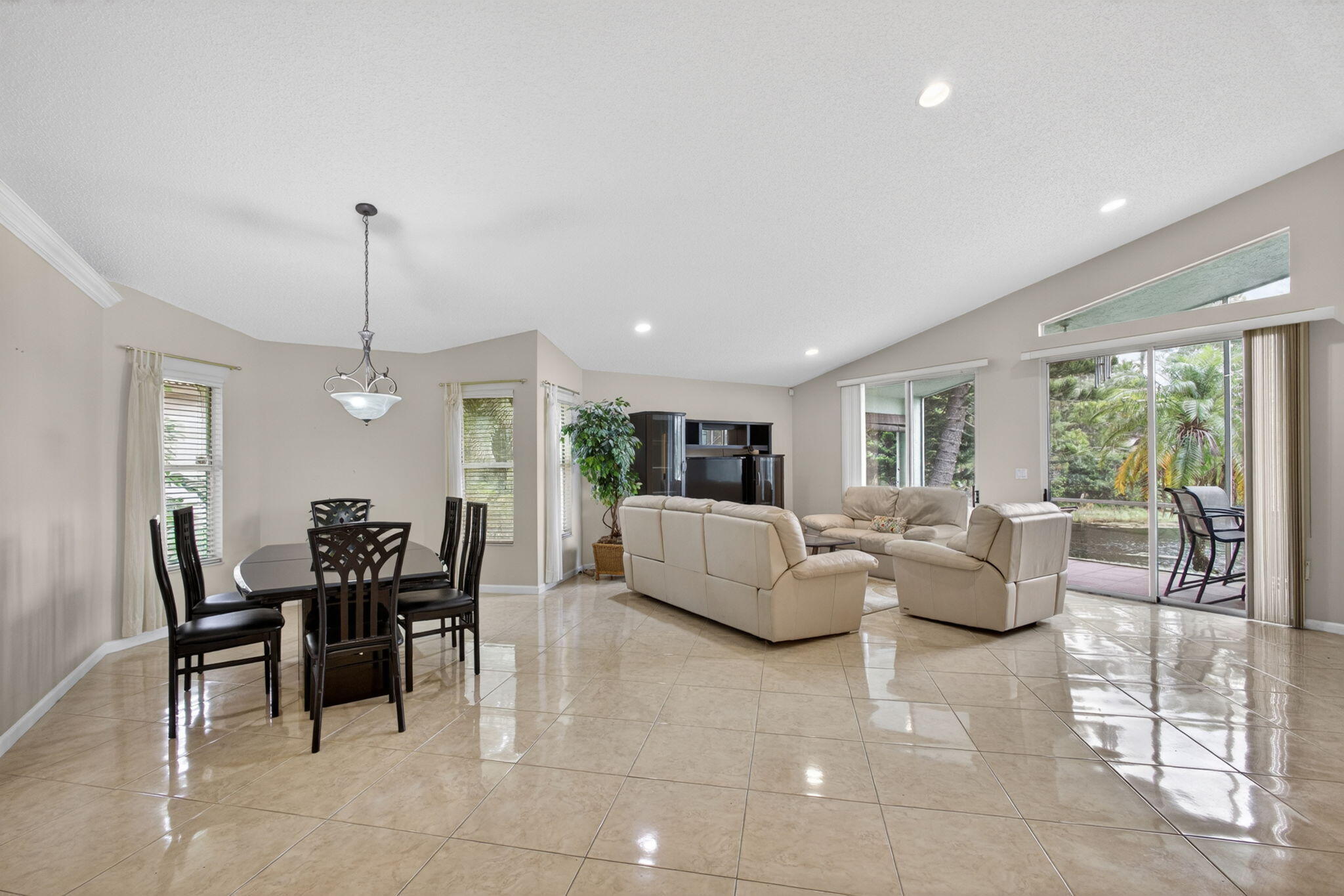 WATERS EDGE - Residential