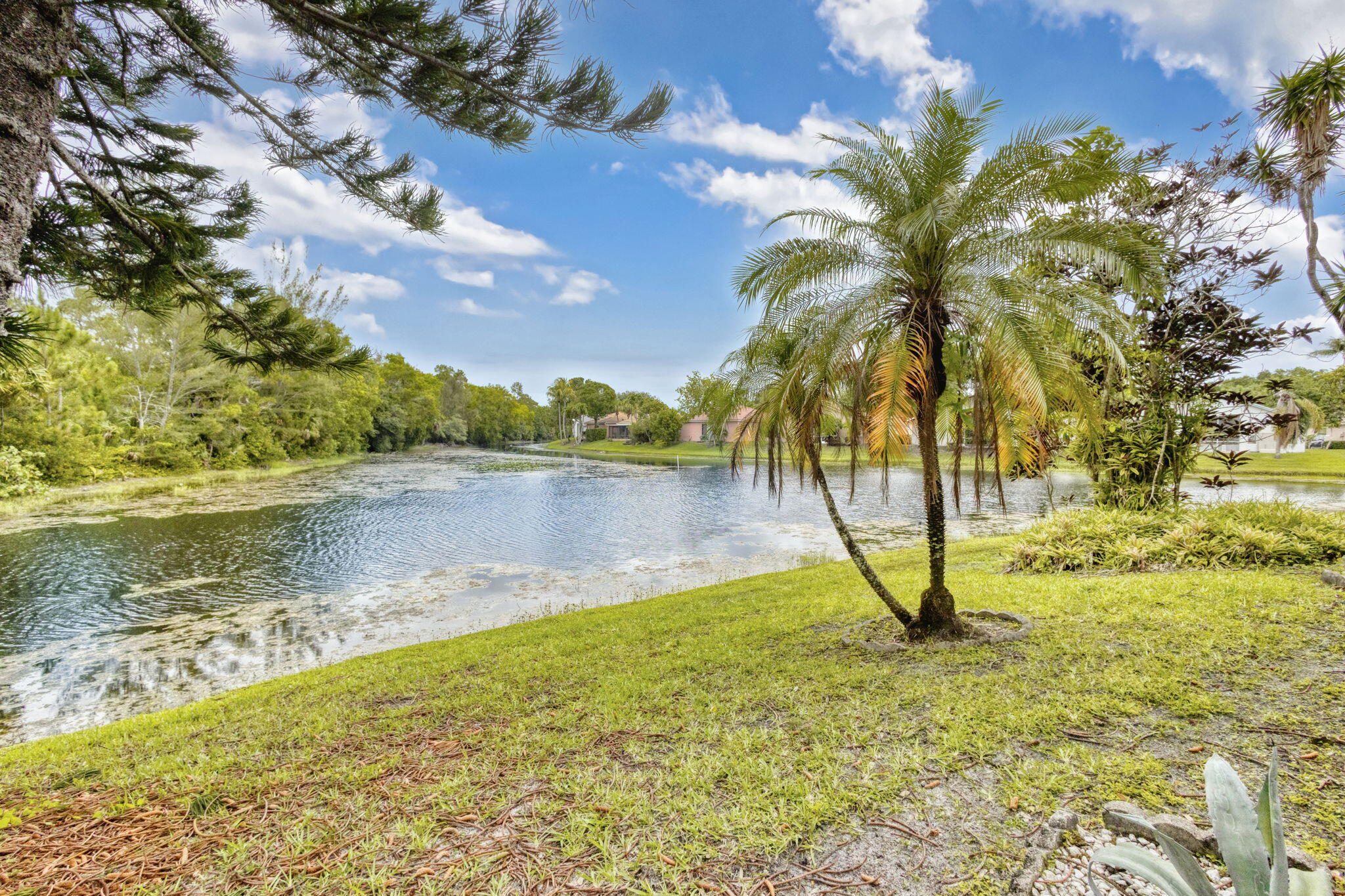 WATERS EDGE - Residential