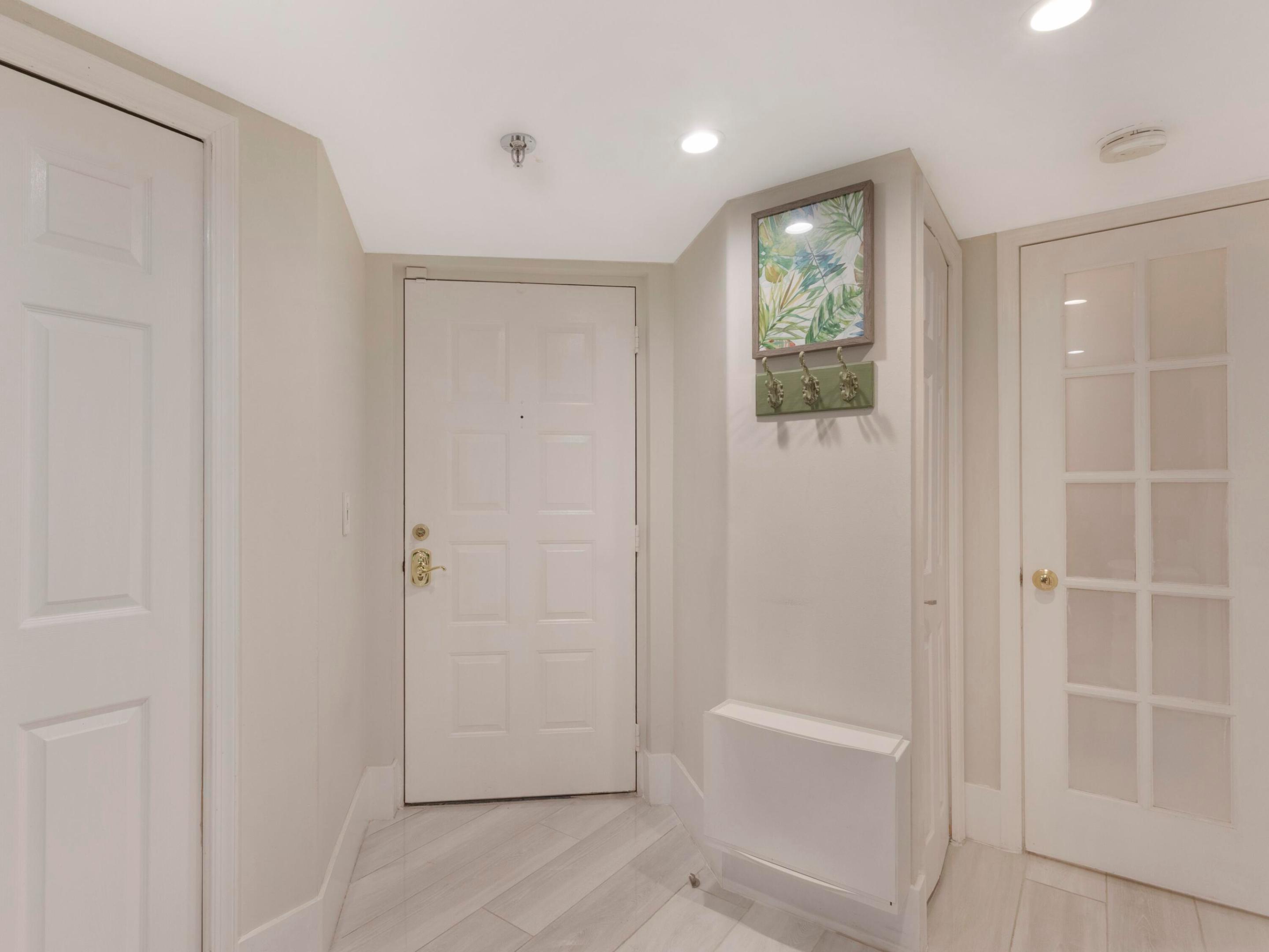 LAVERS RESORT & RACQUET CLUB - Residential Lease