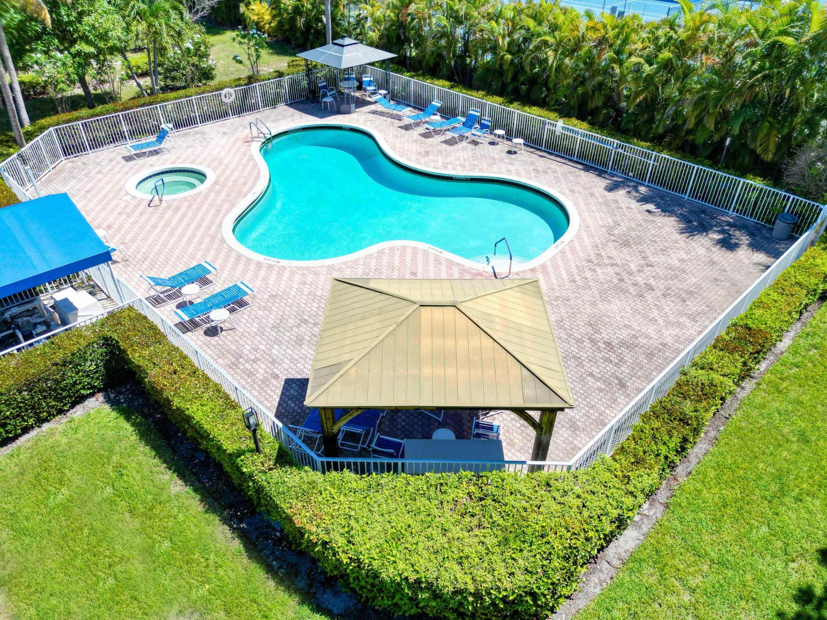 LAVERS RESORT & RACQUET CLUB - Residential Lease