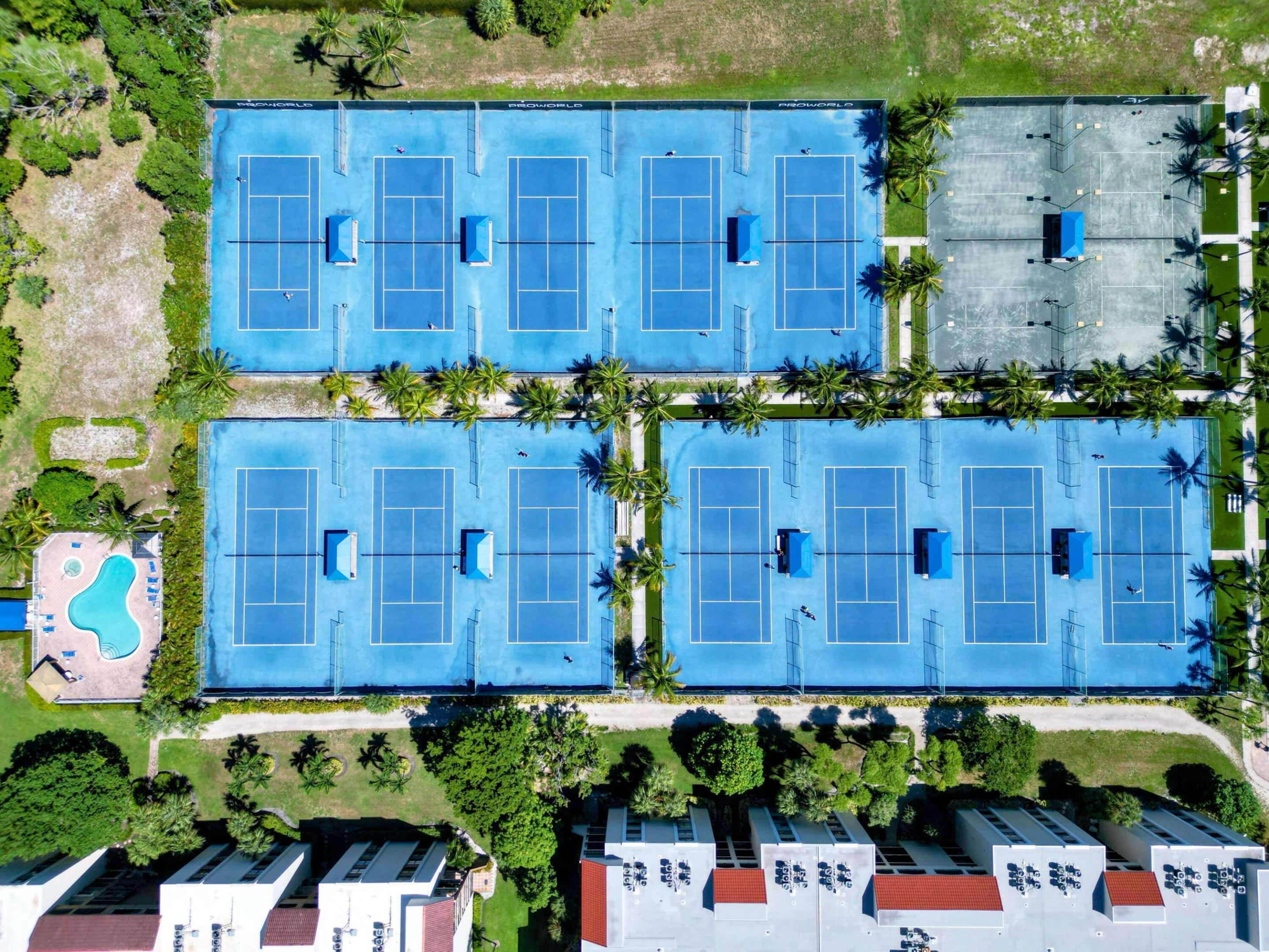 LAVERS RESORT & RACQUET CLUB - Residential Lease