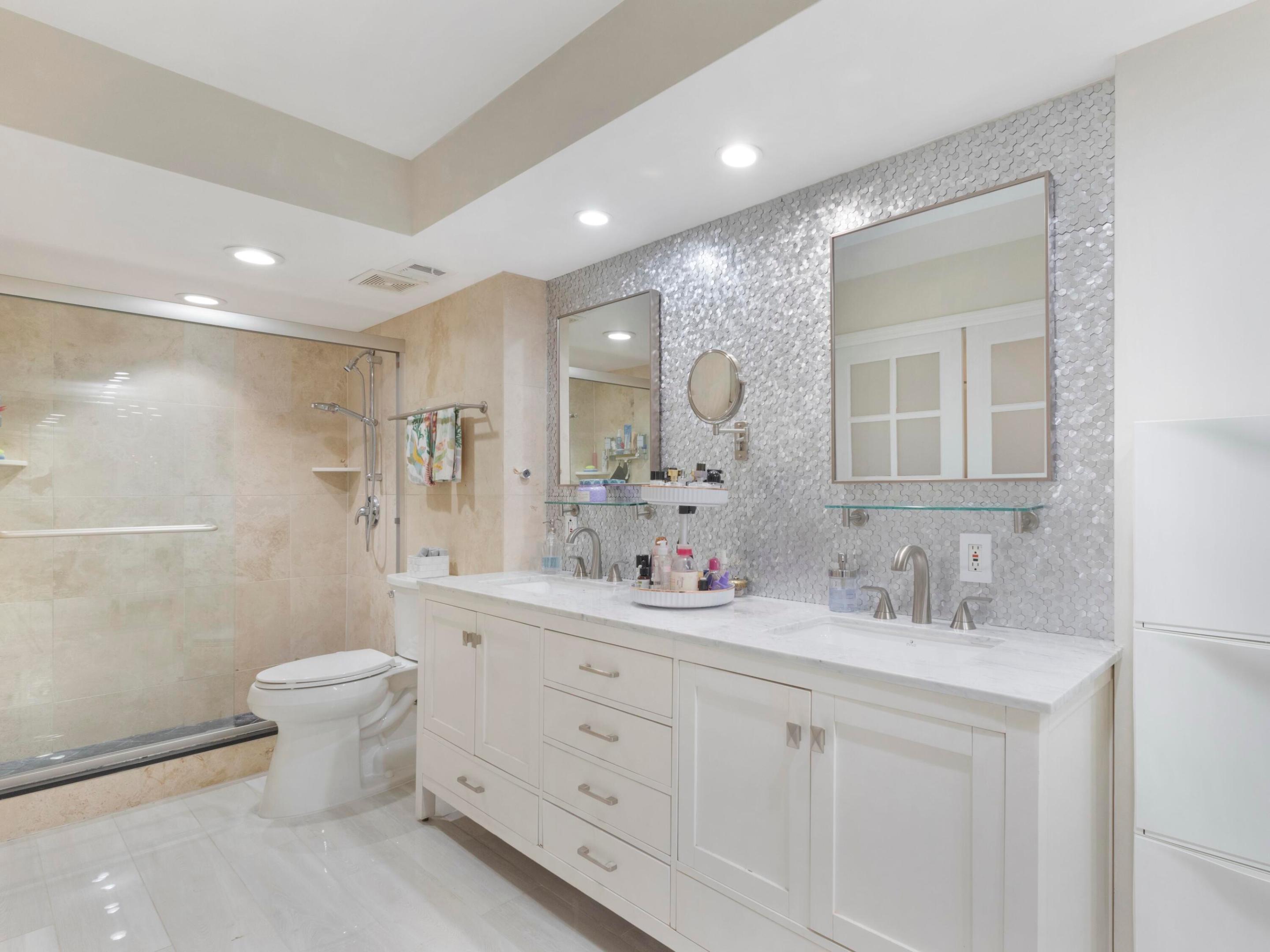 LAVERS RESORT & RACQUET CLUB - Residential Lease