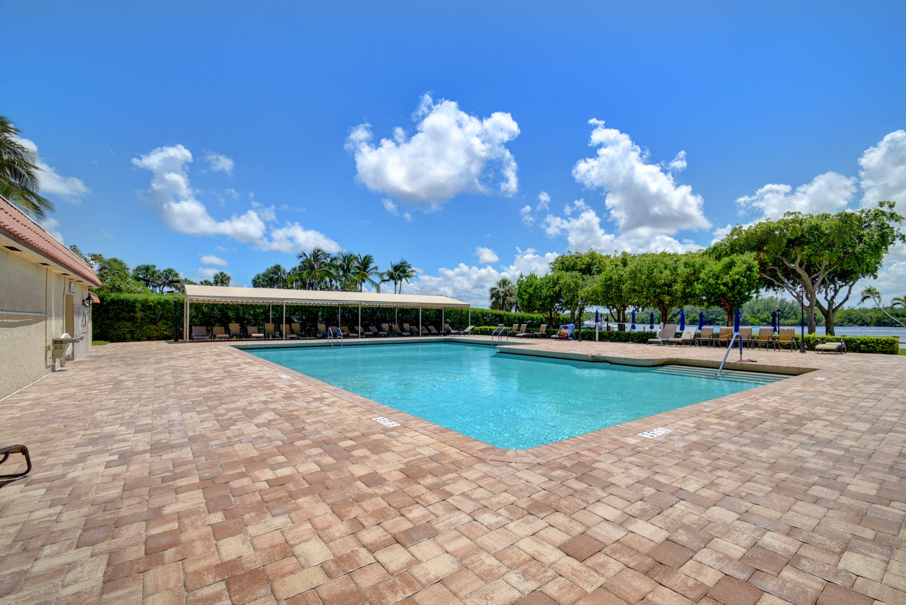 BOCA TOWERS CONDO PORTION - Residential Lease