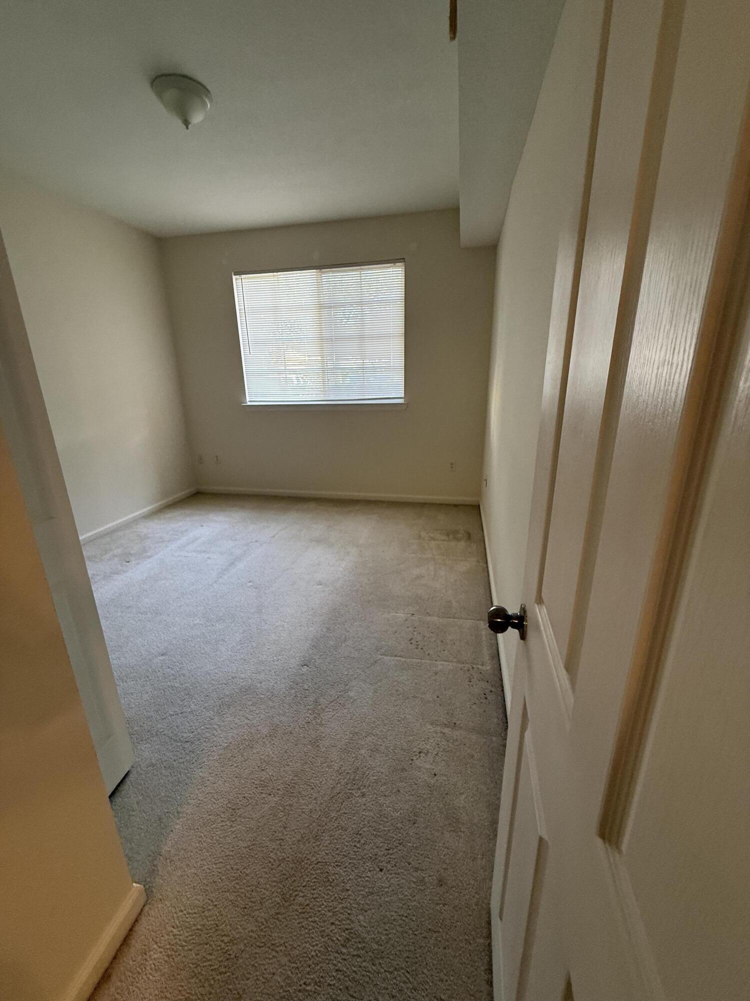 MEZZANO CONDO - Residential Lease