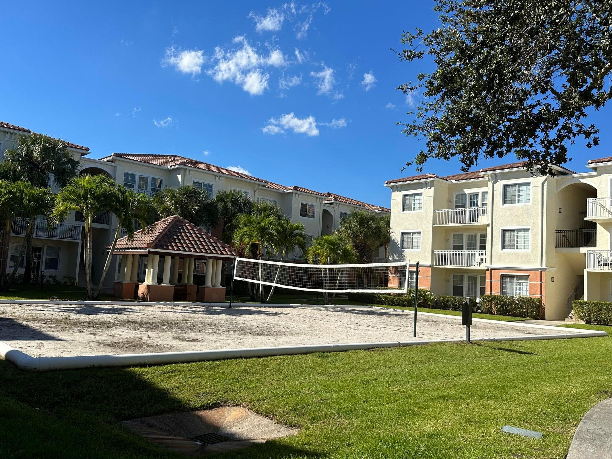 MEZZANO CONDO - Residential Lease
