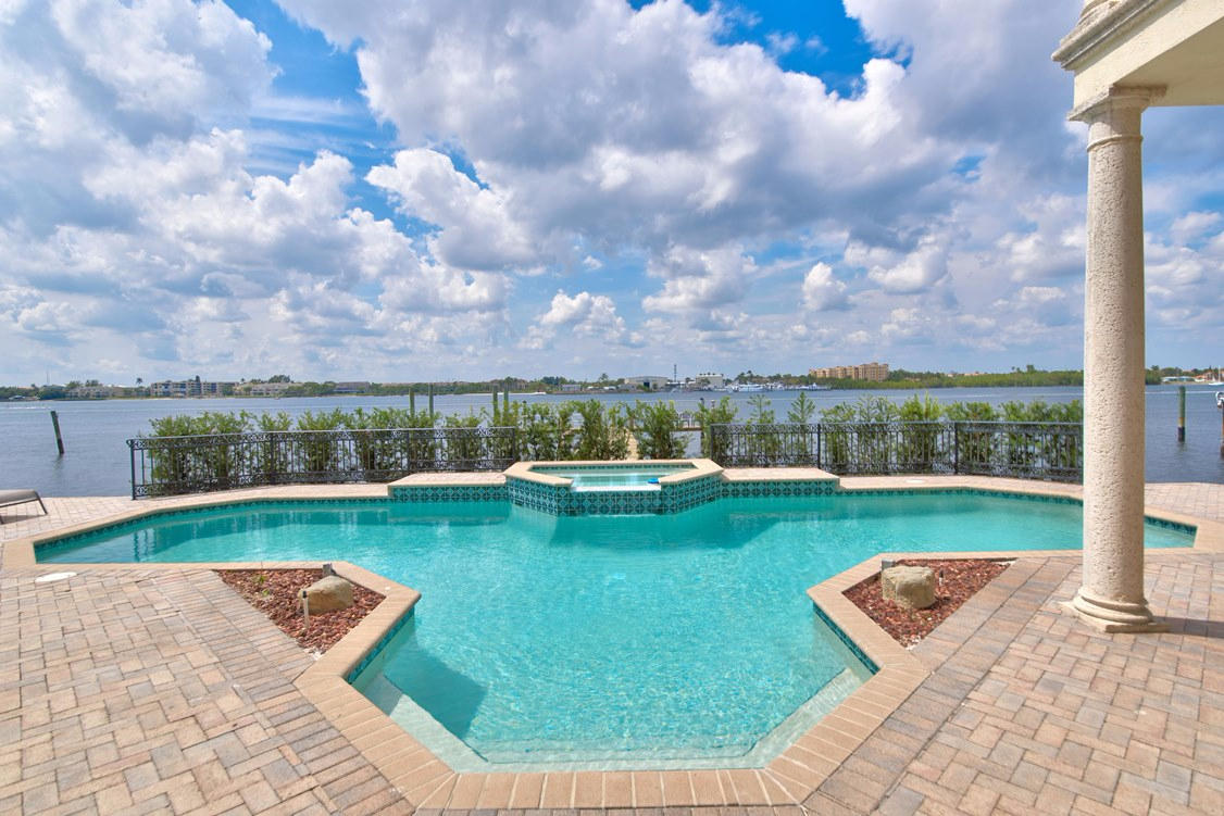 POINT MANALAPAN 9 - Residential